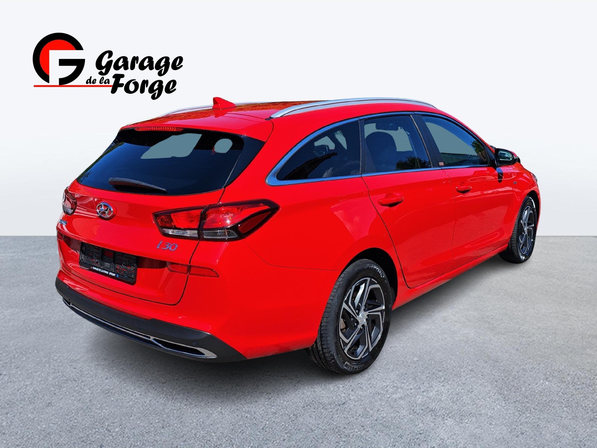 HYUNDAI i30 Wagon 1.5 T-GDi Amplia-image-5