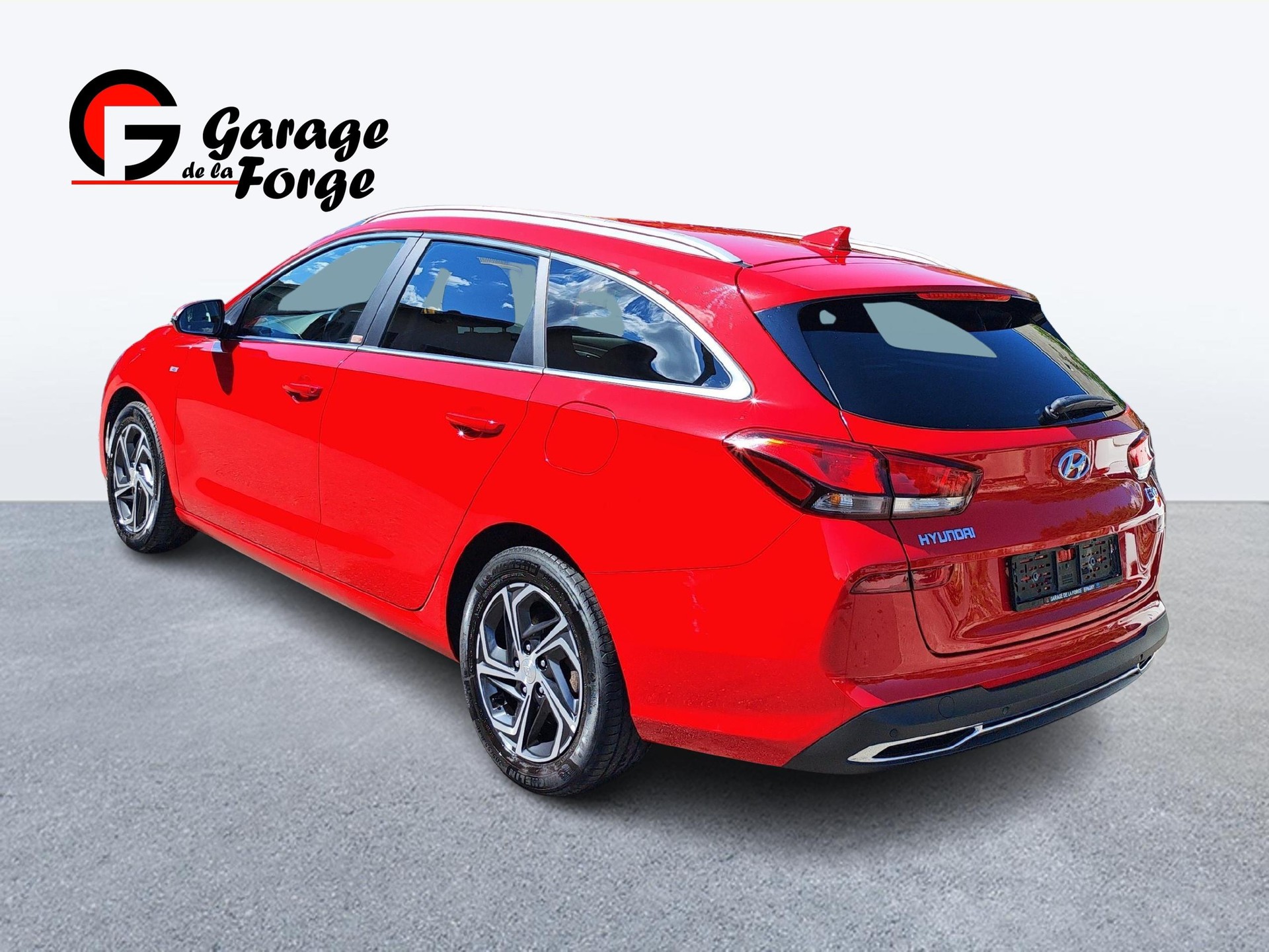 HYUNDAI i30 Wagon 1.5 T-GDi Amplia-image-4