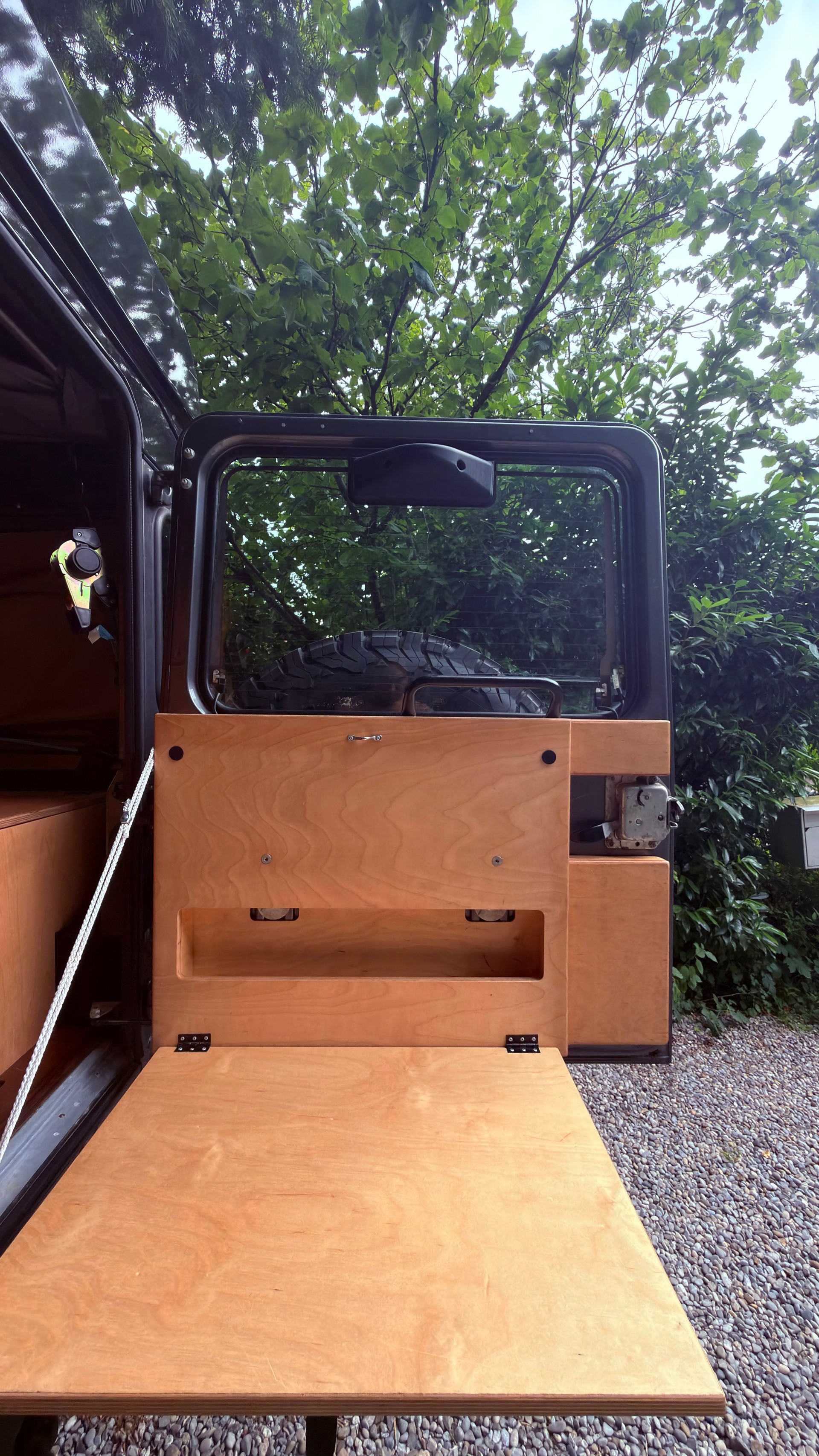 LAND ROVER defender 2.2 TD4 SW Legend-image-5