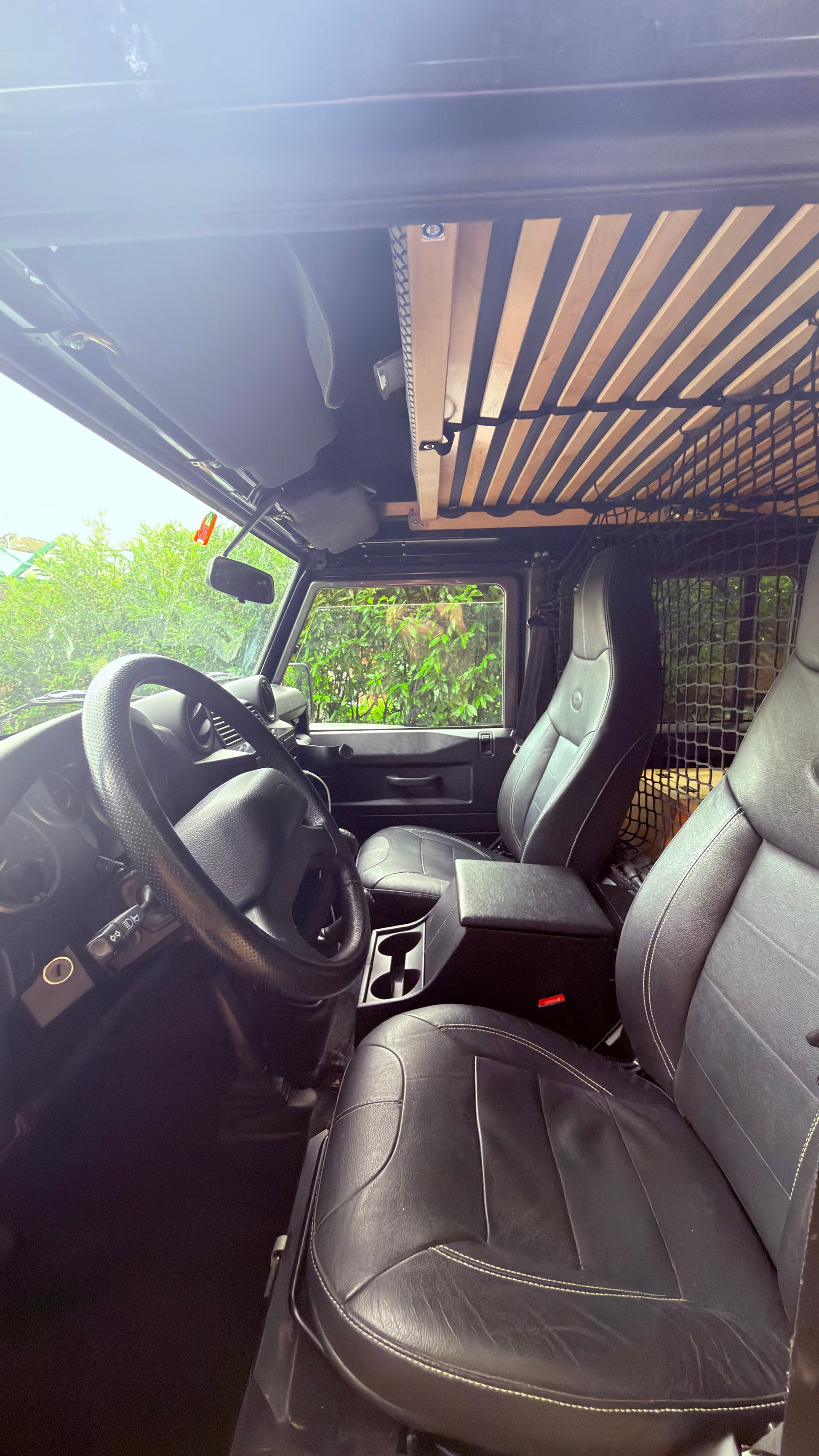 LAND ROVER defender 2.2 TD4 SW Legend-image-3