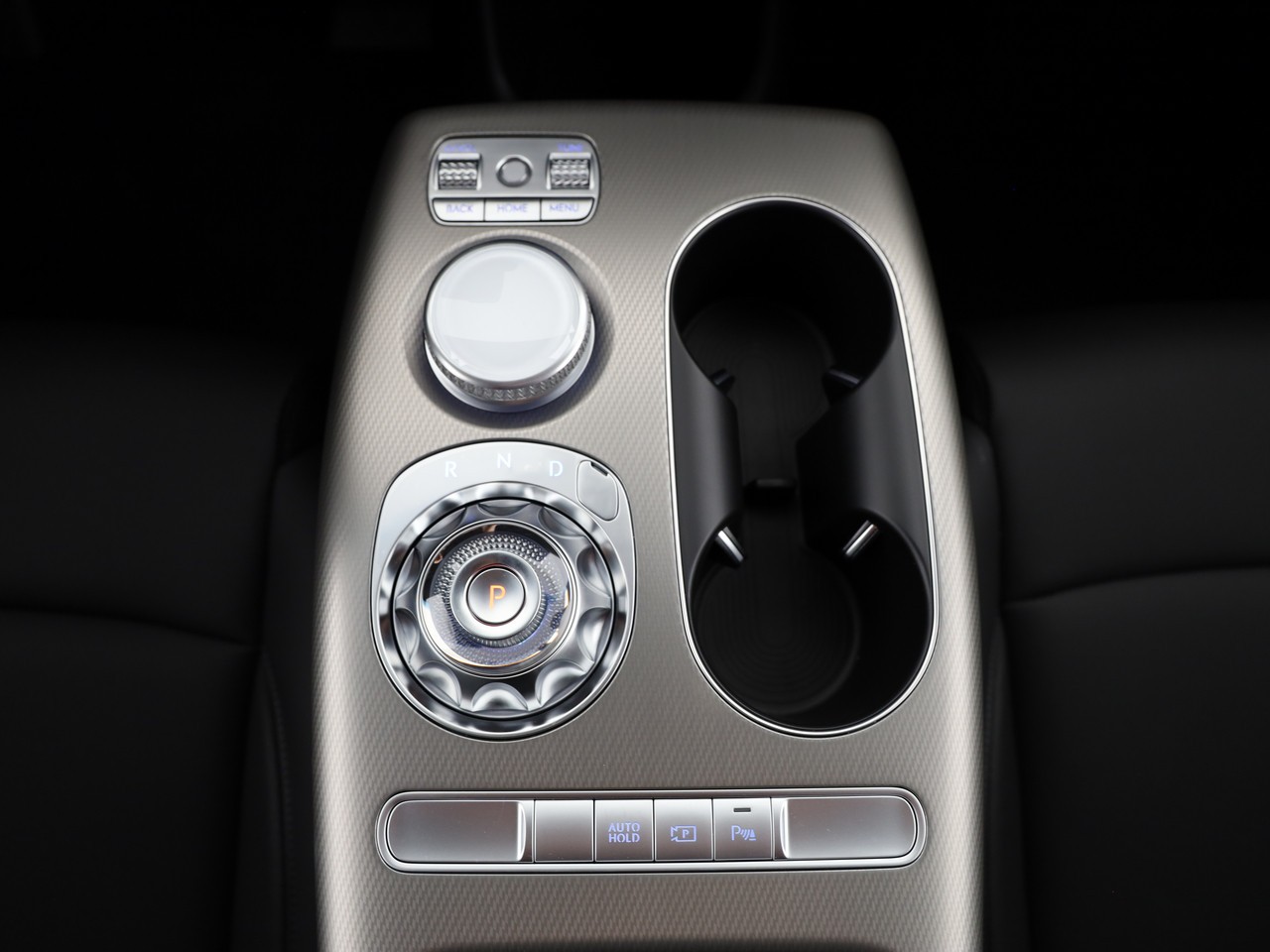 GENESIS GV60 77.4 kWh Sport AWD-image-5