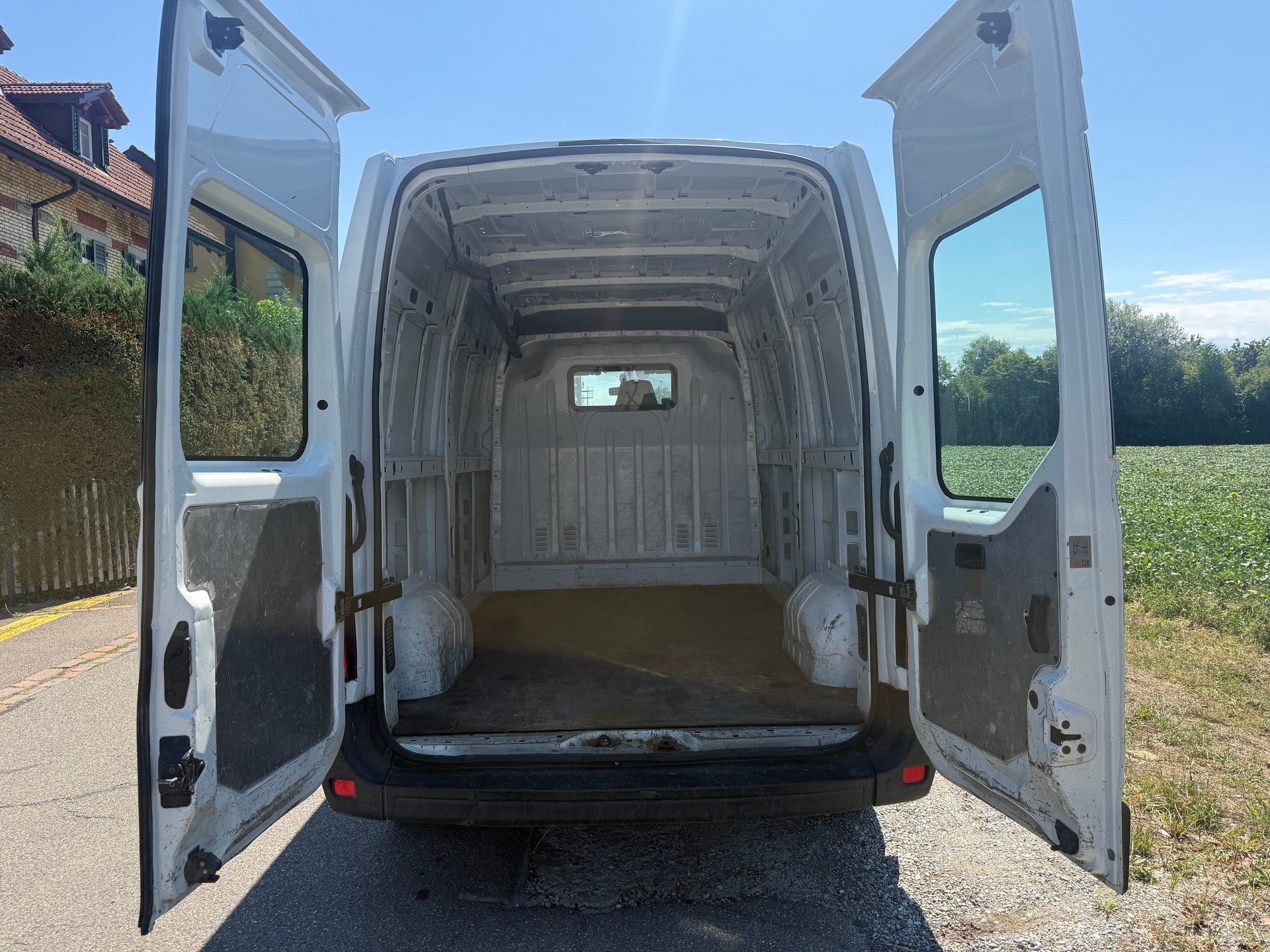 RENAULT Master T35 2.3dCi L3H2-image-10