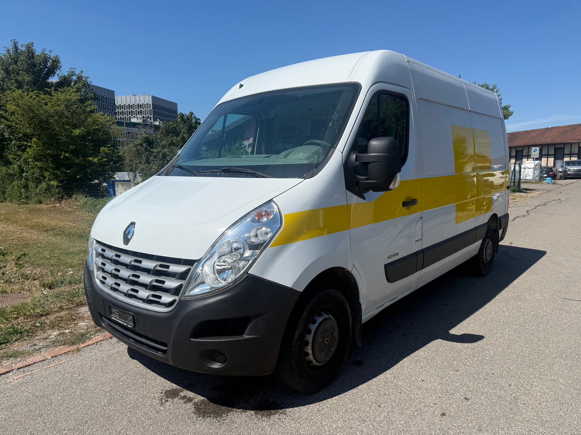RENAULT Master T35 2.3dCi L3H2-image-0