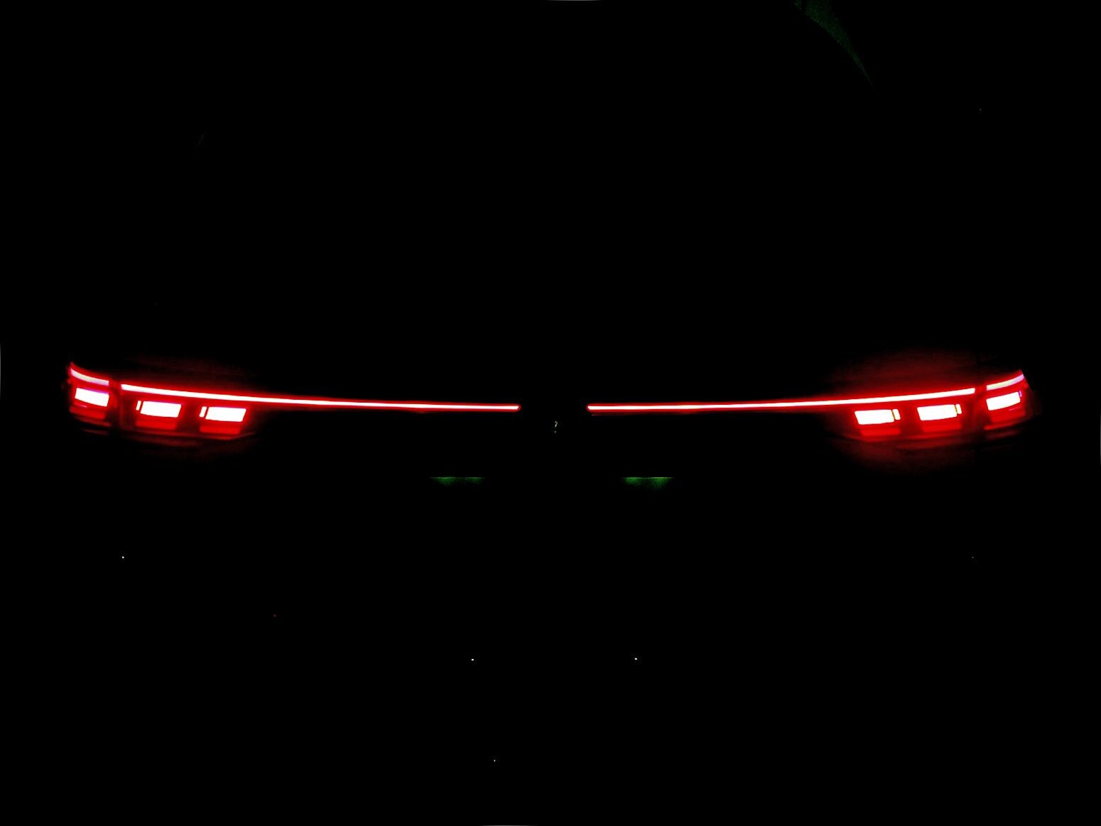 VW Passat Variant 1.5 TSI Plug-in-Hybrid R-Line-image-3
