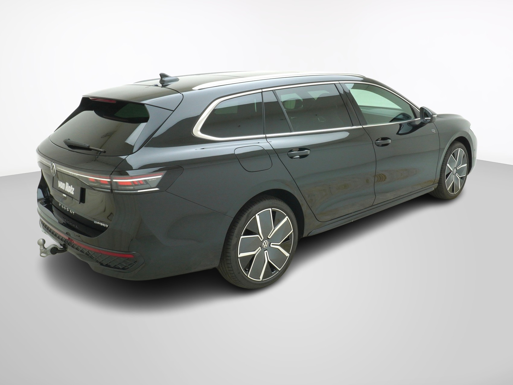 VW Passat Variant 1.5 TSI Plug-in-Hybrid R-Line-image-5