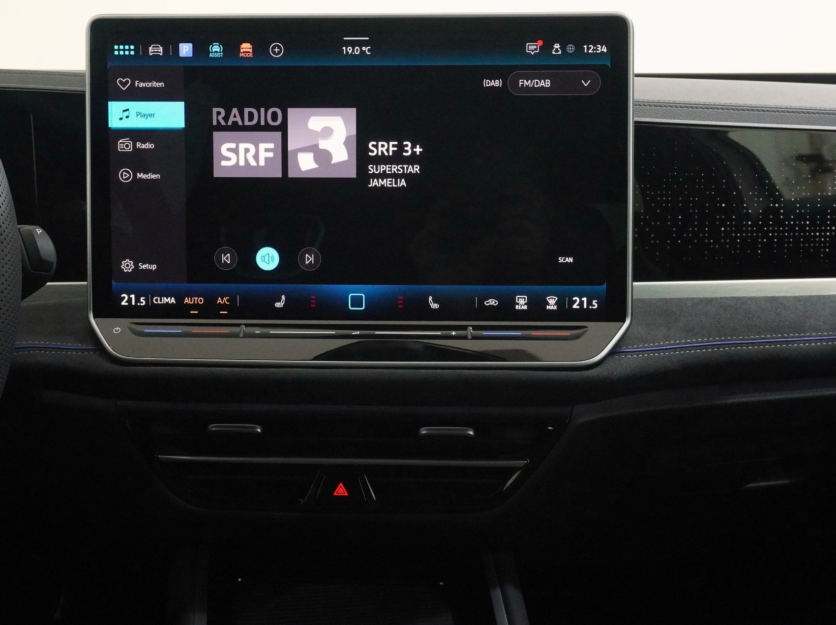 VW Passat Variant 1.5 TSI Plug-in-Hybrid R-Line-image-25