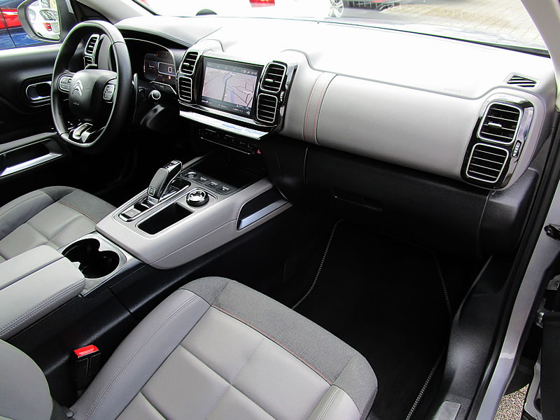 CITROEN C5 Aircross 2.0 BlueHD Shine EAT8-image-11