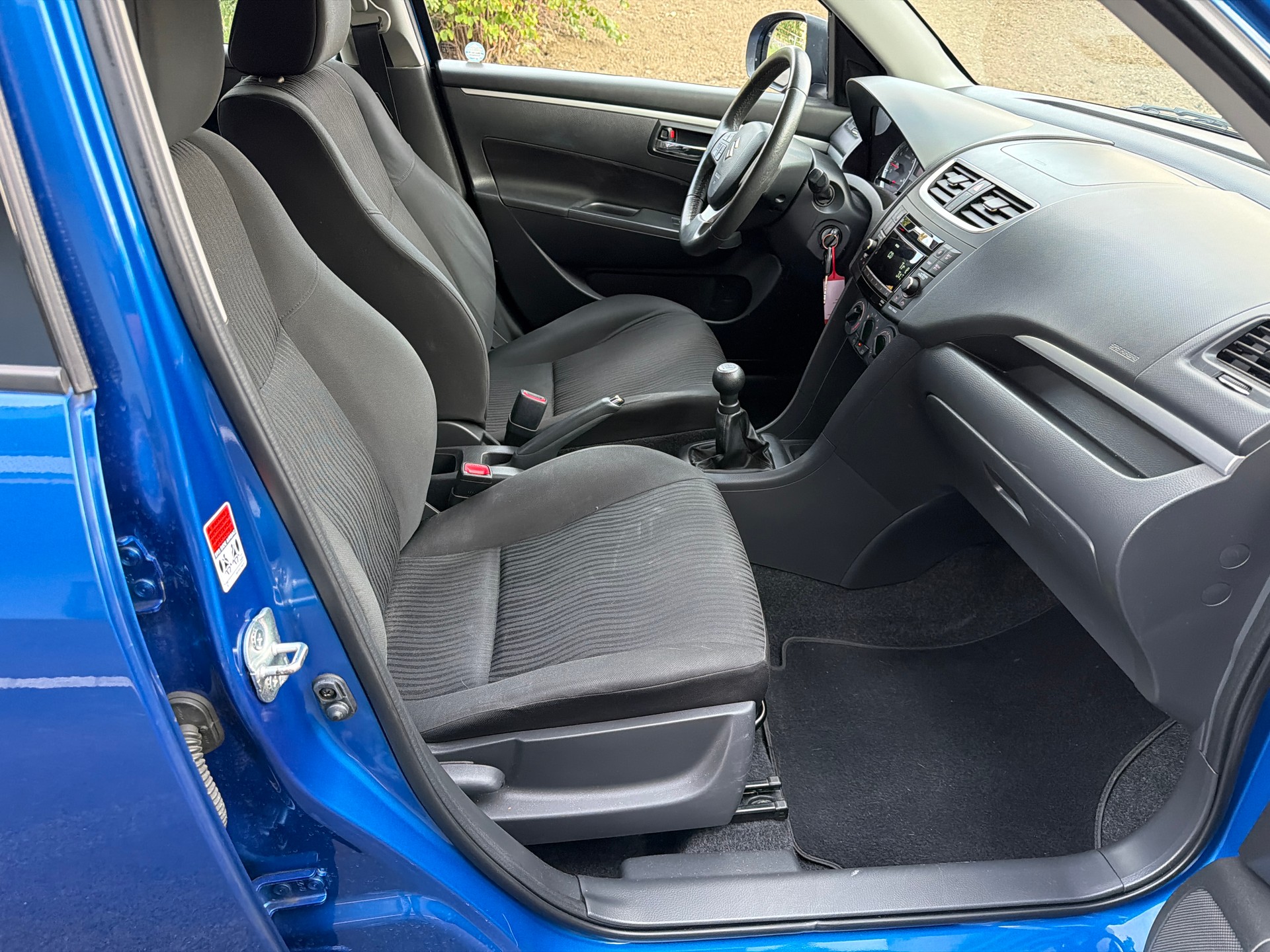 SUZUKI Swift 1.2i 16V GL-image-8