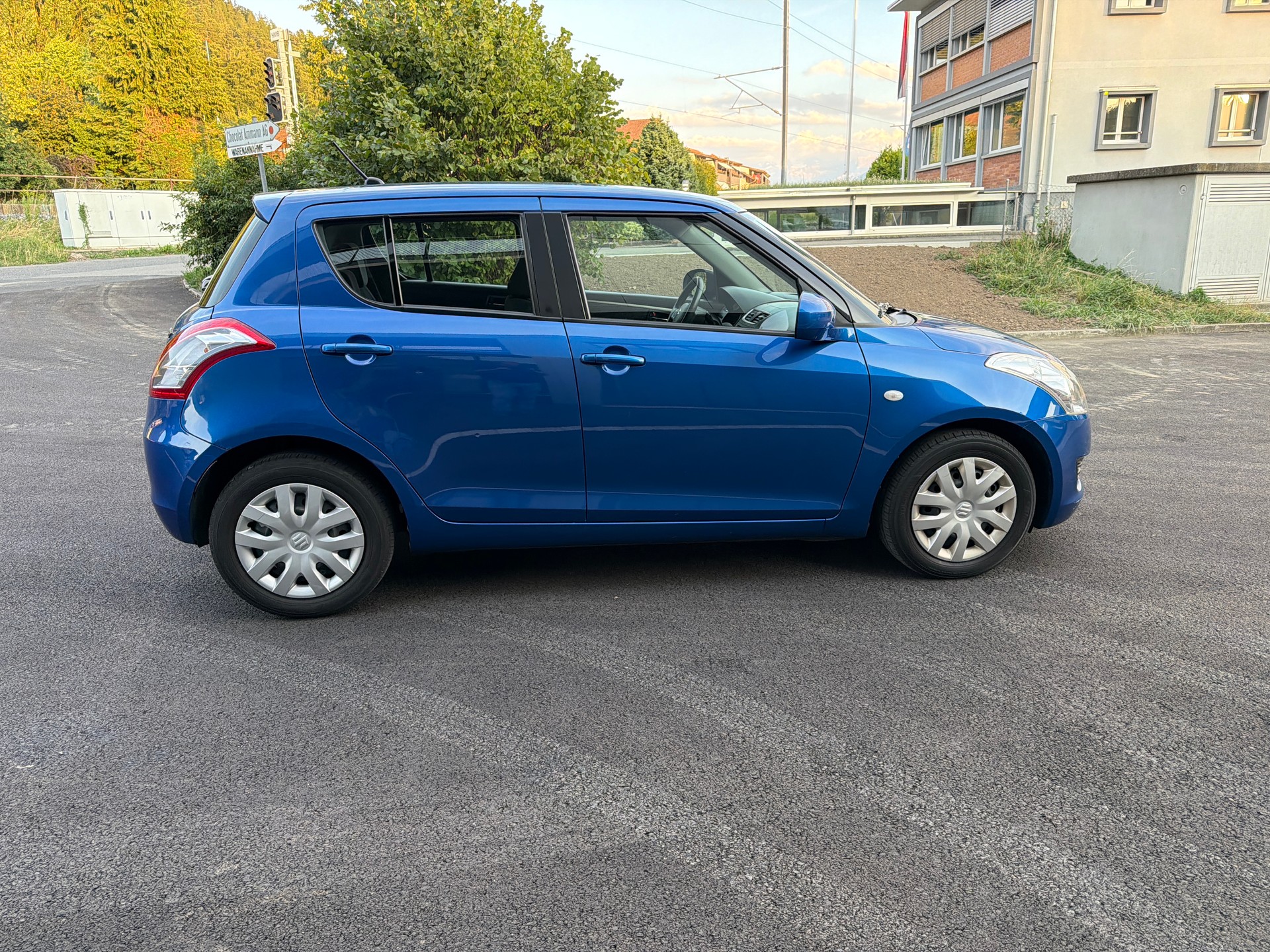 SUZUKI Swift 1.2i 16V GL-image-5
