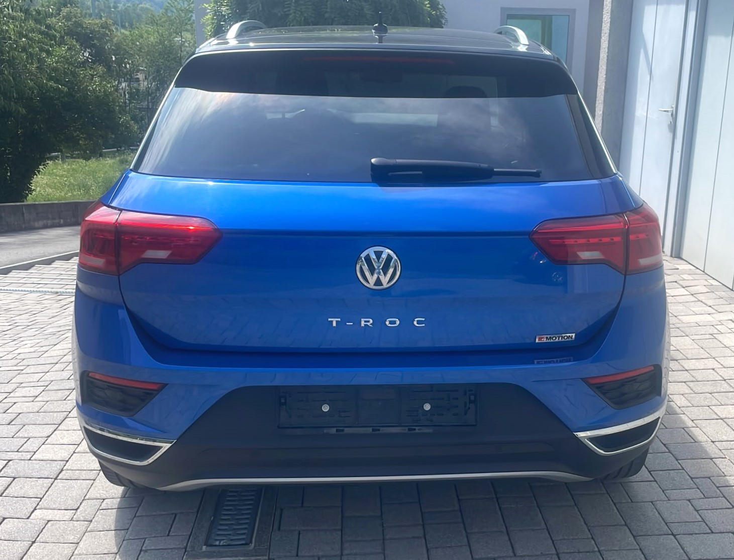 VW T-Roc 2.0 TSI Advance DSG 4Motion-image-5