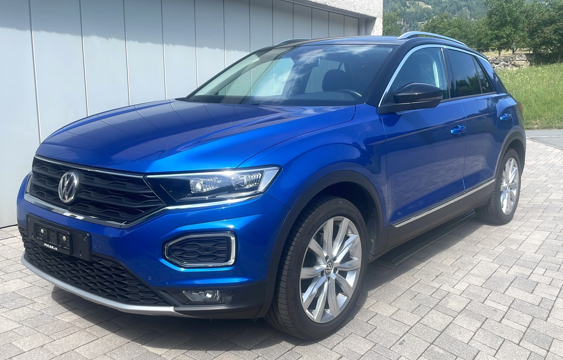 VW T-Roc 2.0 TSI Advance DSG 4Motion-image-2