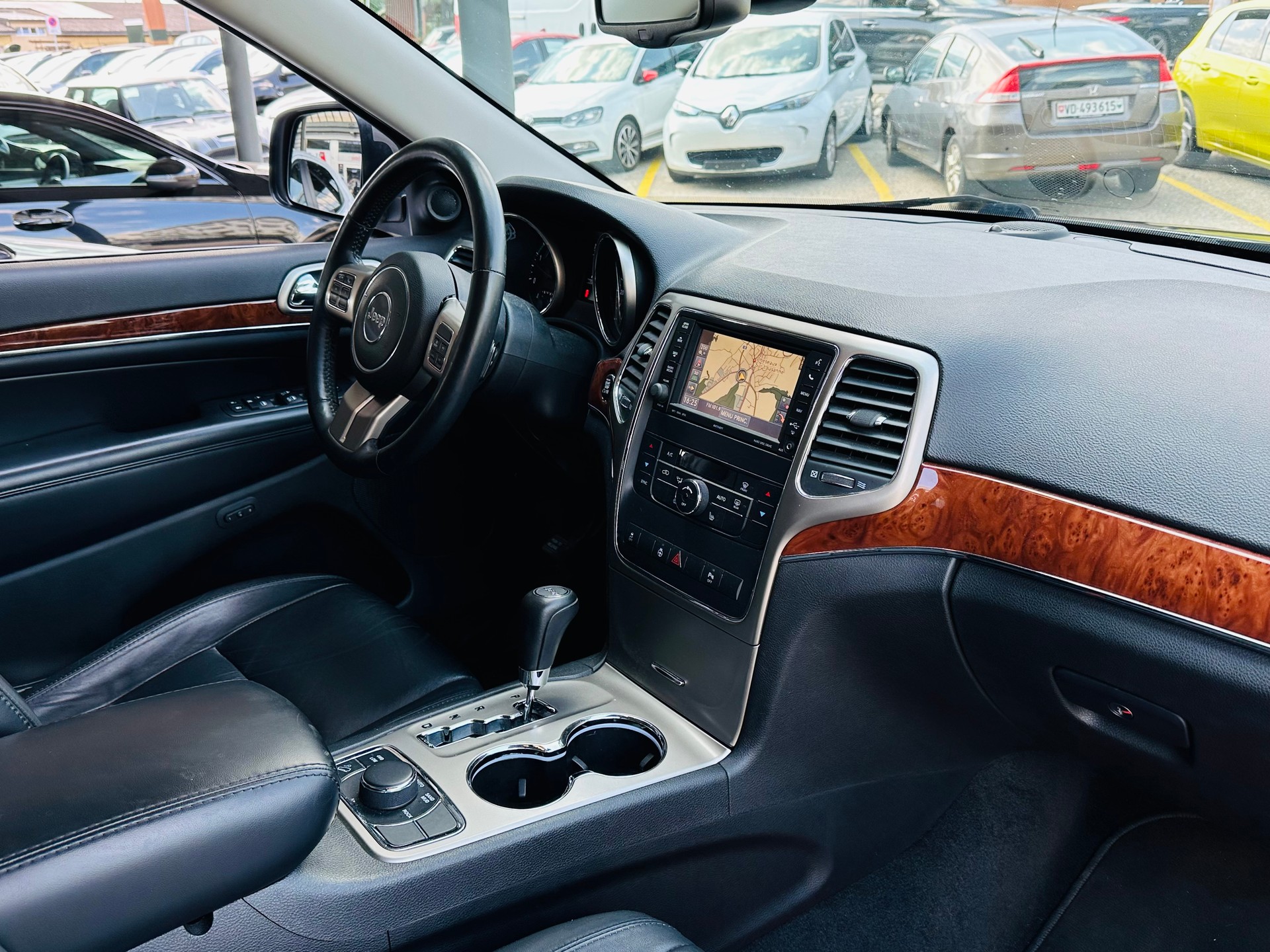 JEEP Grand Cherokee 3.0 CRD Limited Automatic-image-13