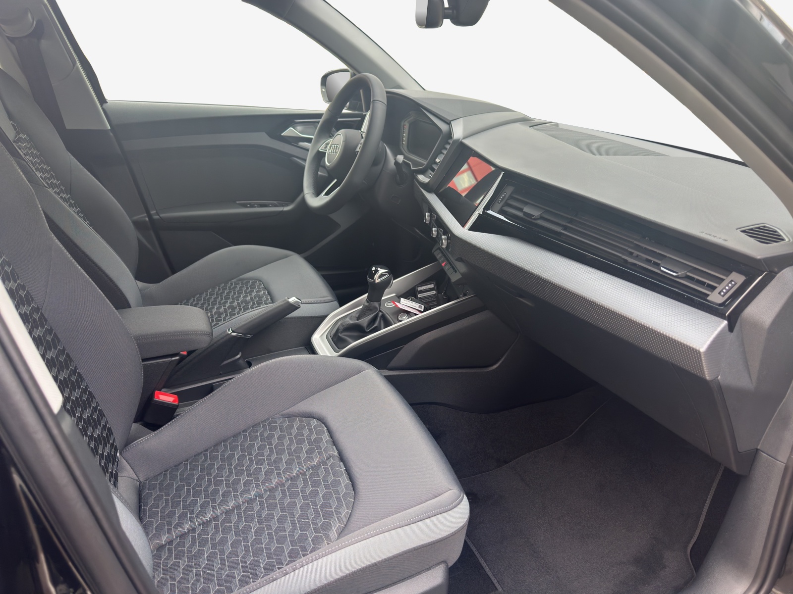 AUDI A1 Sportback 30 TFSI Attraction S-tronic-image-14