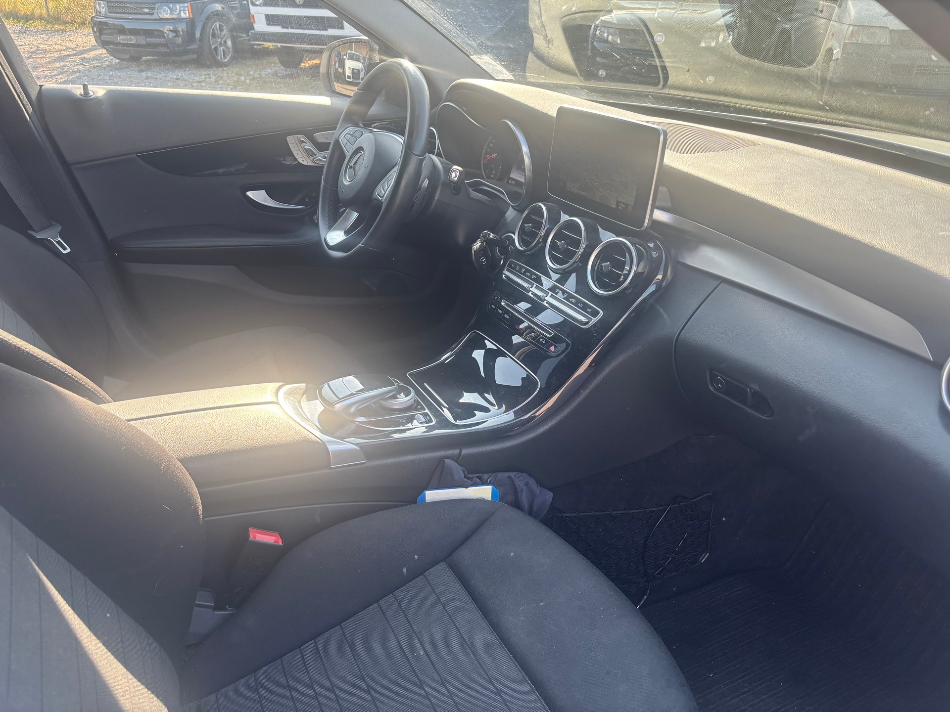 MERCEDES-BENZ C 350 e Avantgarde 7G-Tronic-image-11