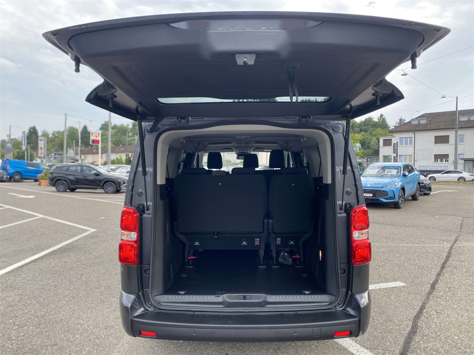 CITROEN Spacetourer 2.2 BlueHDi You XL EAT8-Automat 9-Plätzer-image-11