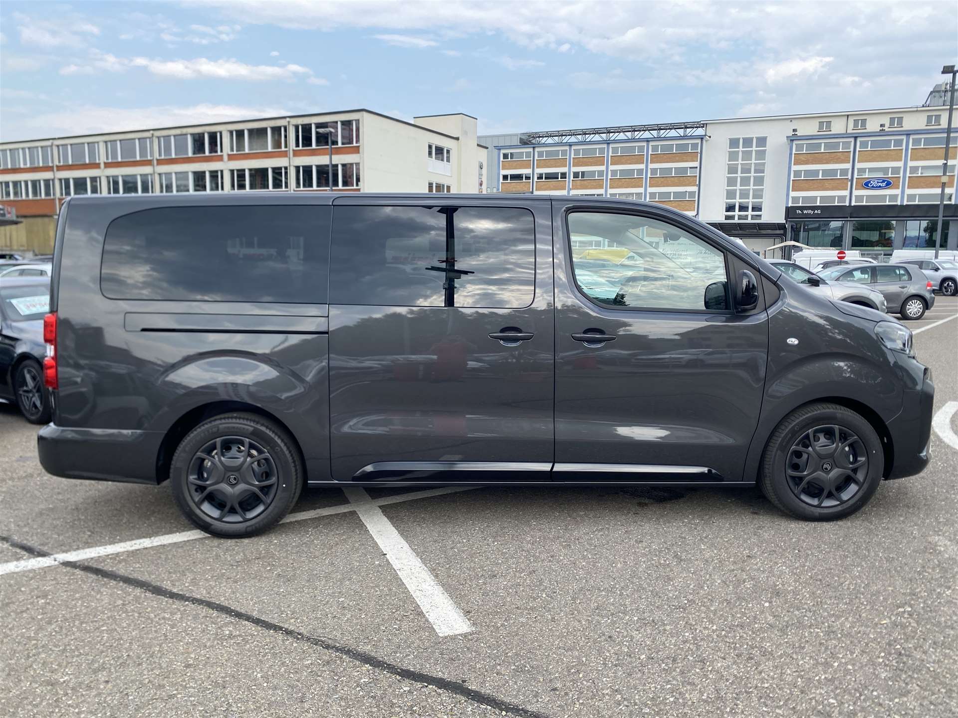 CITROEN Spacetourer 2.2 BlueHDi You XL EAT8-Automat 9-Plätzer-image-12