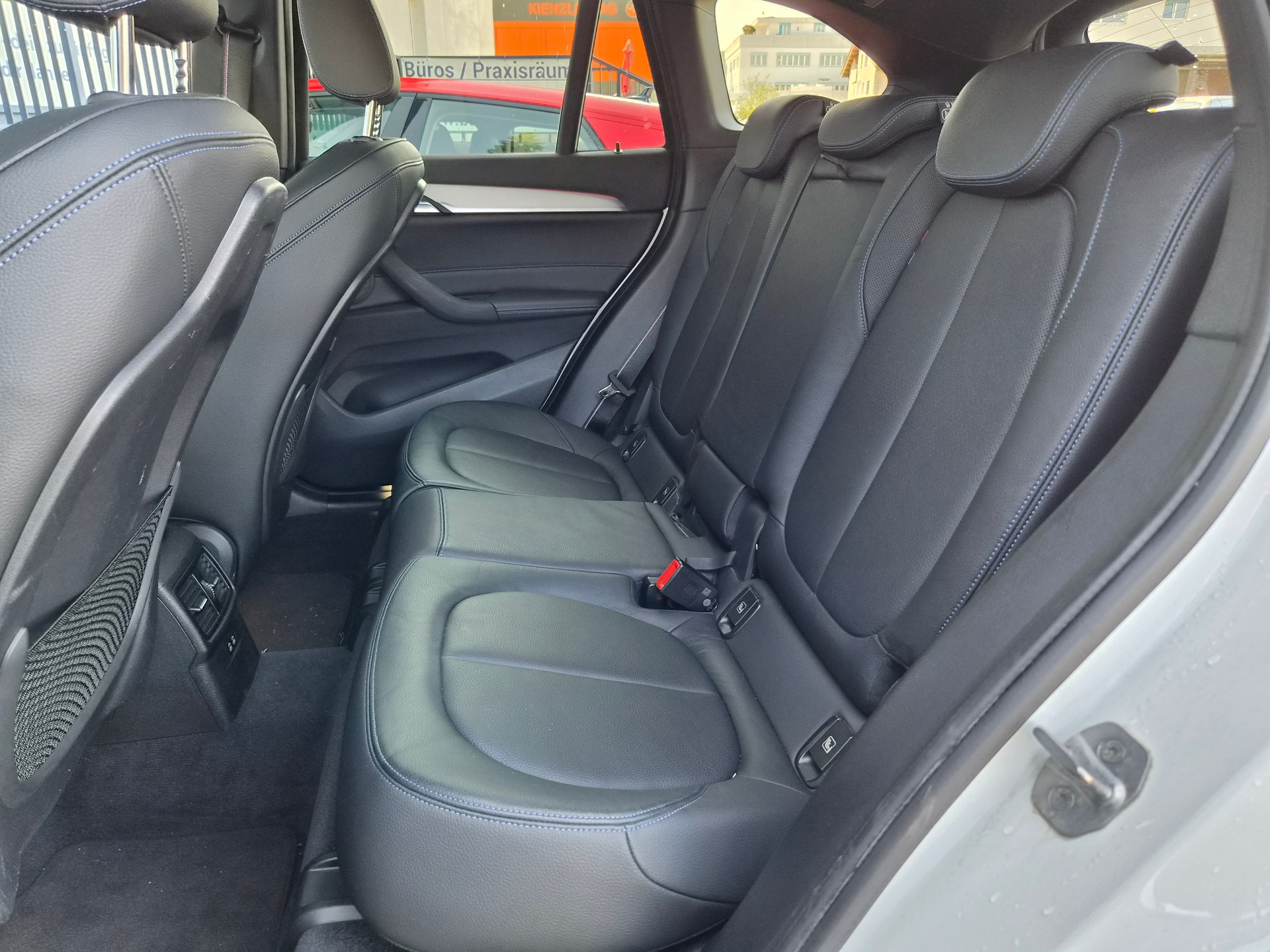 BMW X1 xDrive 25d M Sport Steptronic-image-10