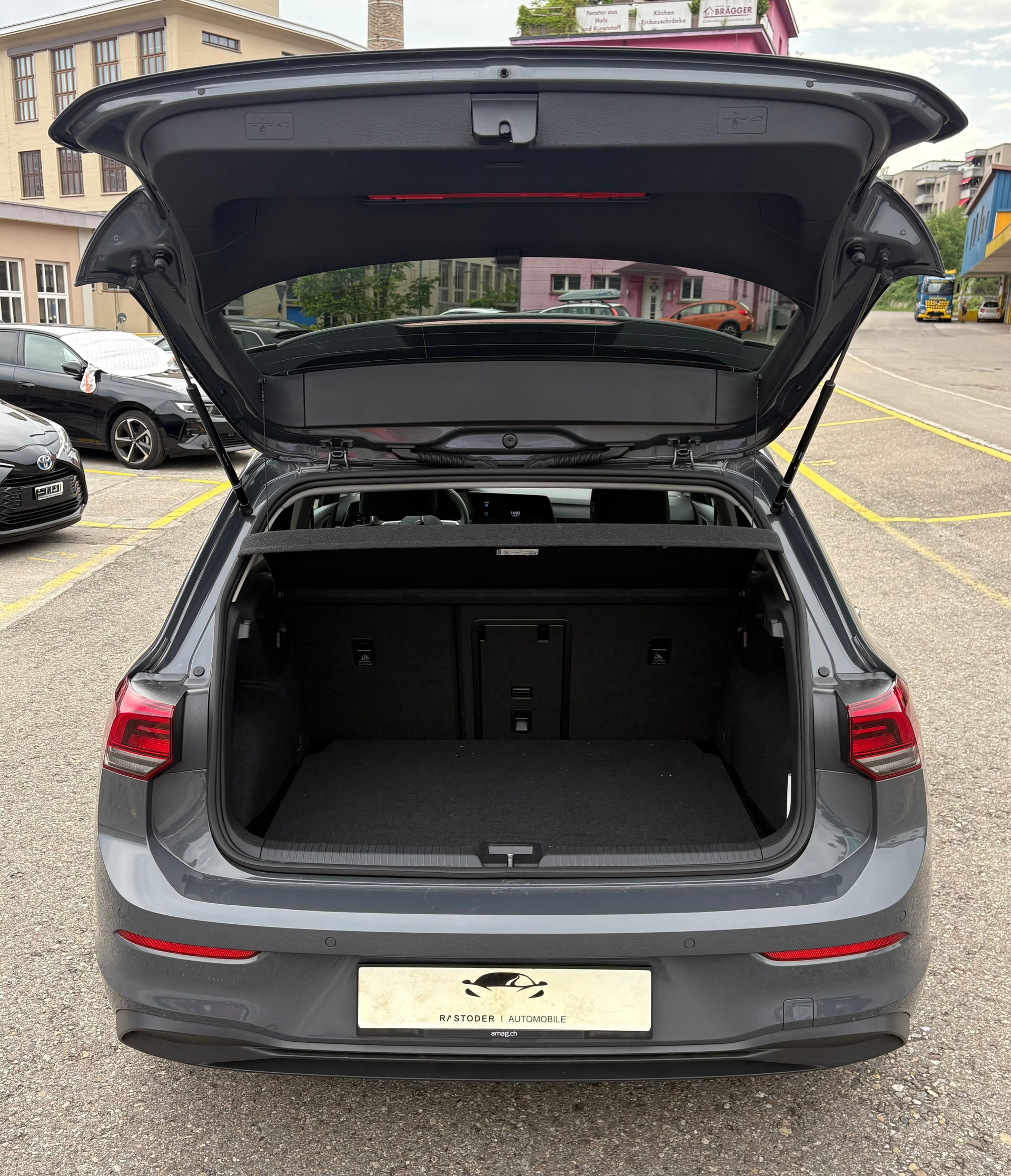 VW Golf 1.0 eTSI mHEV ACTLife DSG-image-5