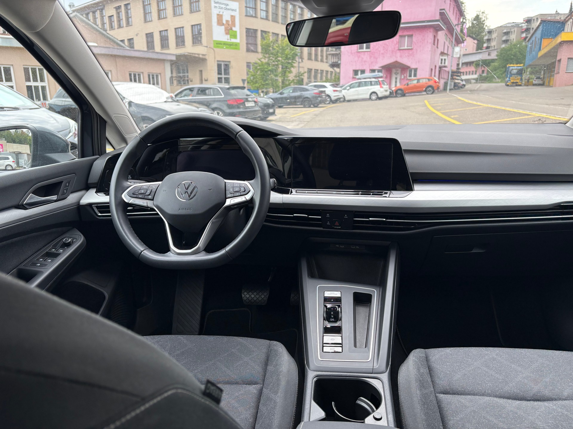 VW Golf 1.0 eTSI mHEV ACTLife DSG-image-8