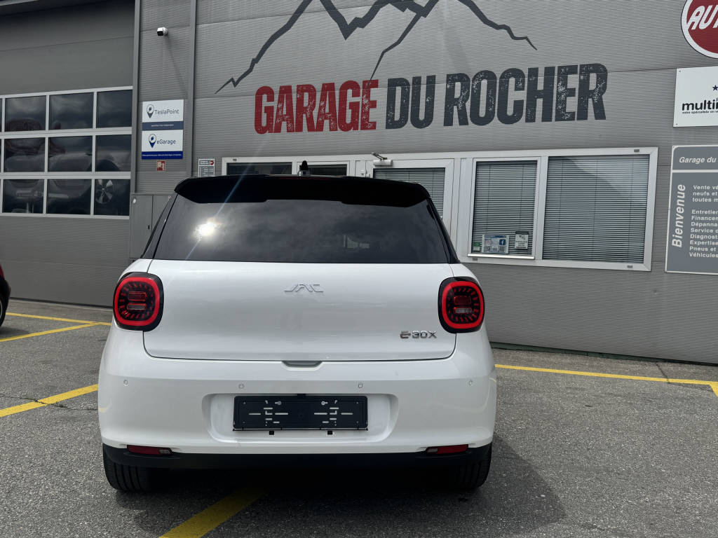JAC E30X Electric-image-5
