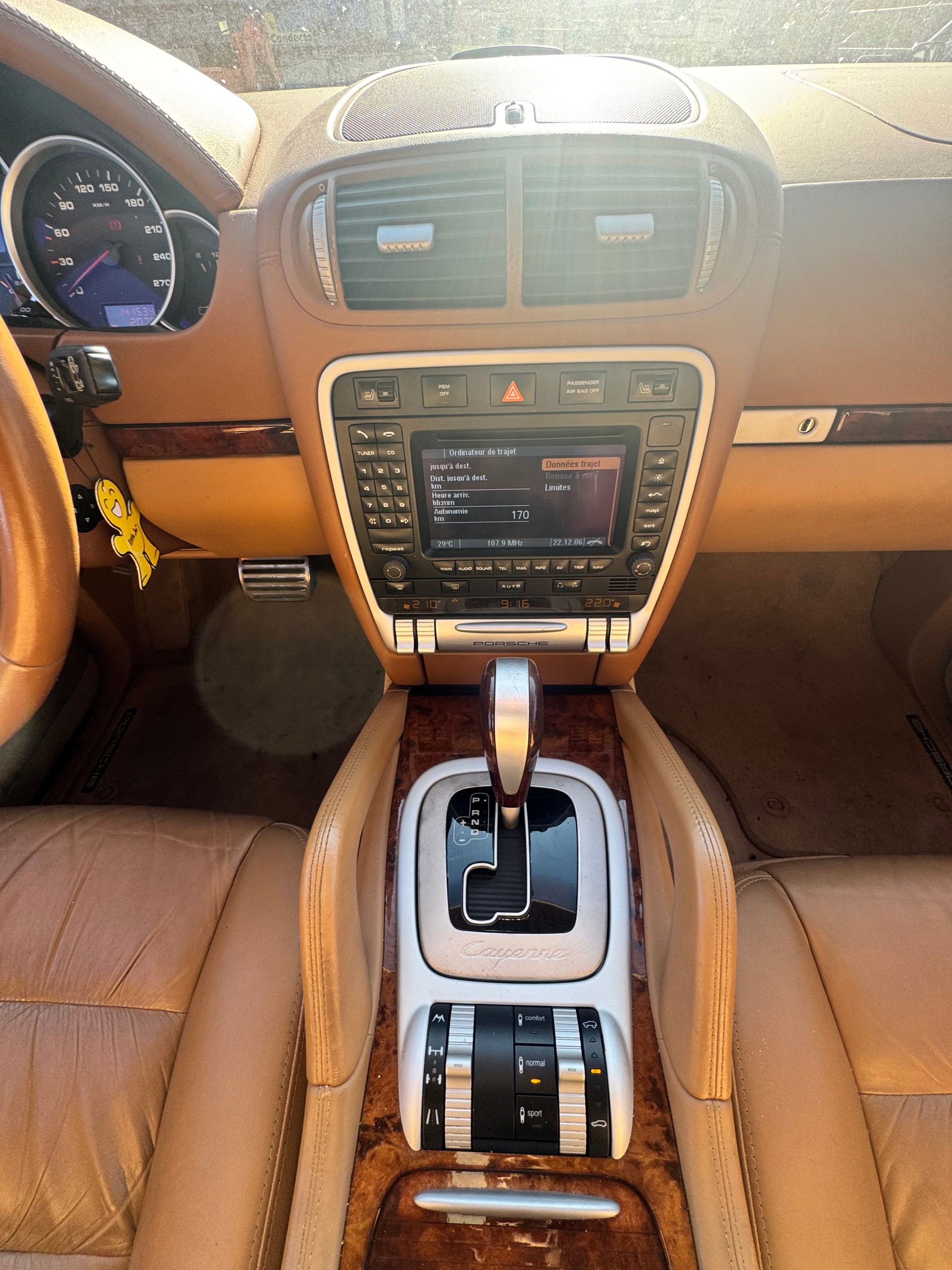 PORSCHE Cayenne S-image-8