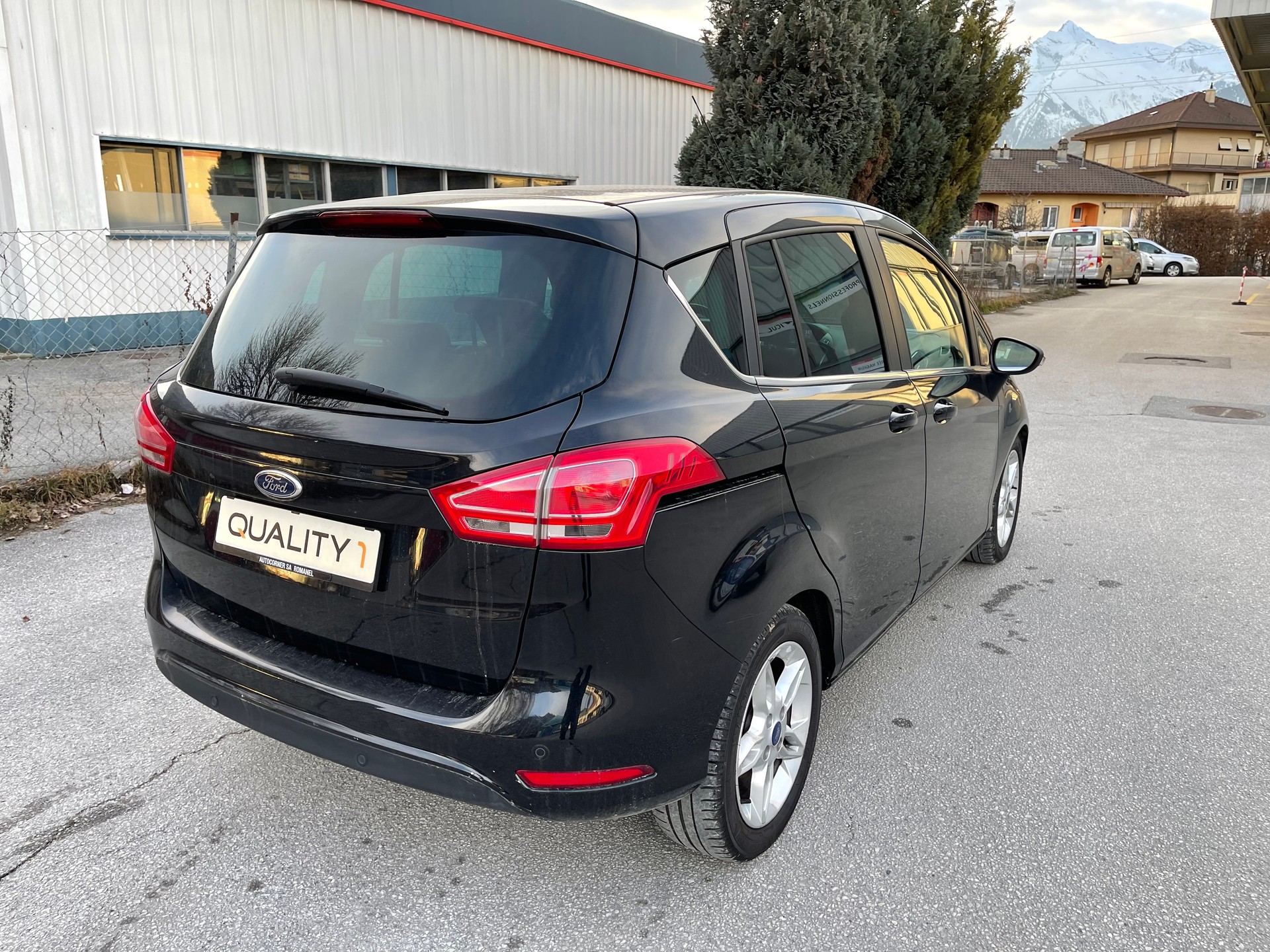 FORD B-Max 1.6 Ti-VCT Titanium PowerShift-image-13
