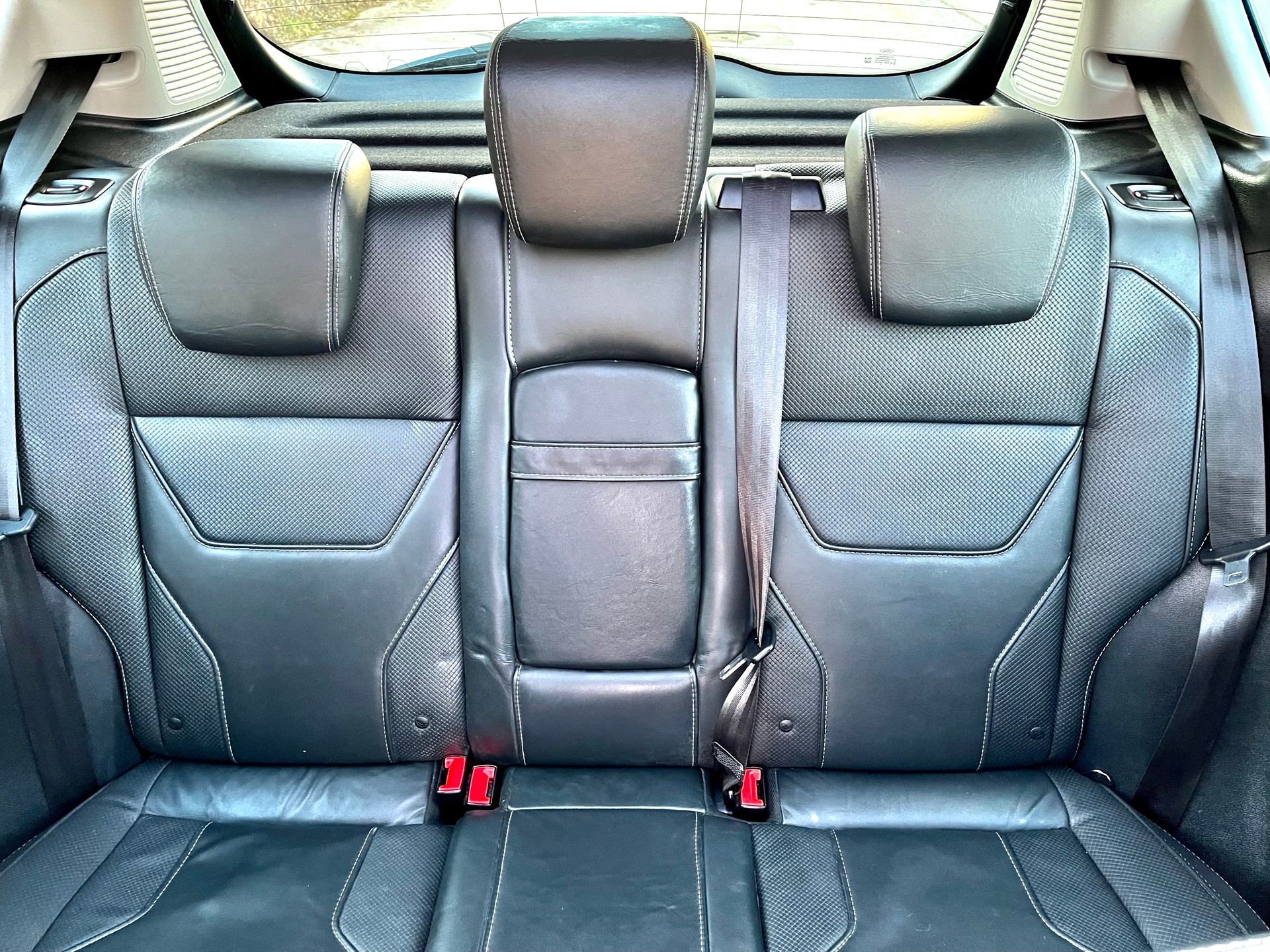 FORD B-Max 1.6 Ti-VCT Titanium PowerShift-image-4