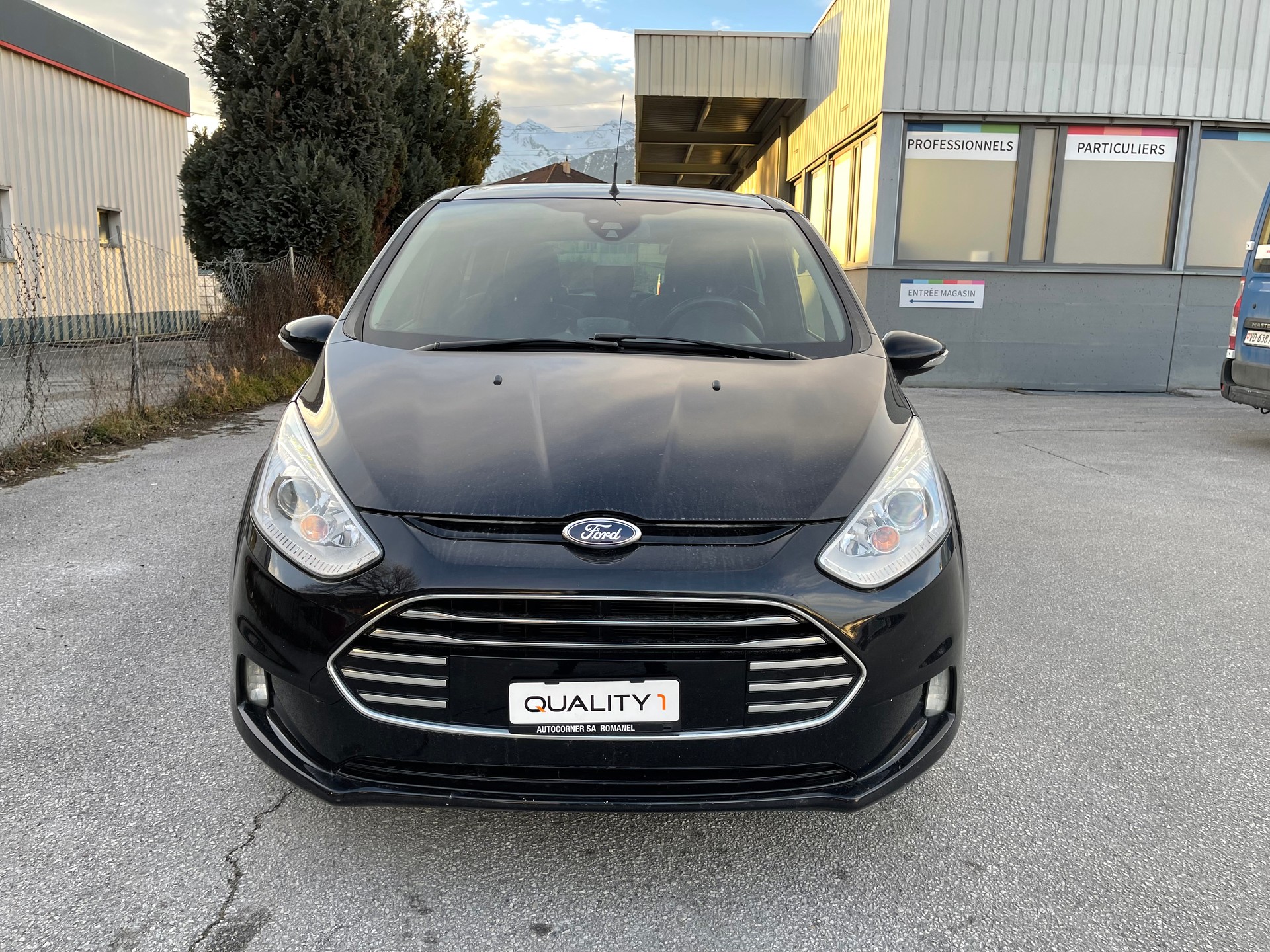FORD B-Max 1.6 Ti-VCT Titanium PowerShift-image-27