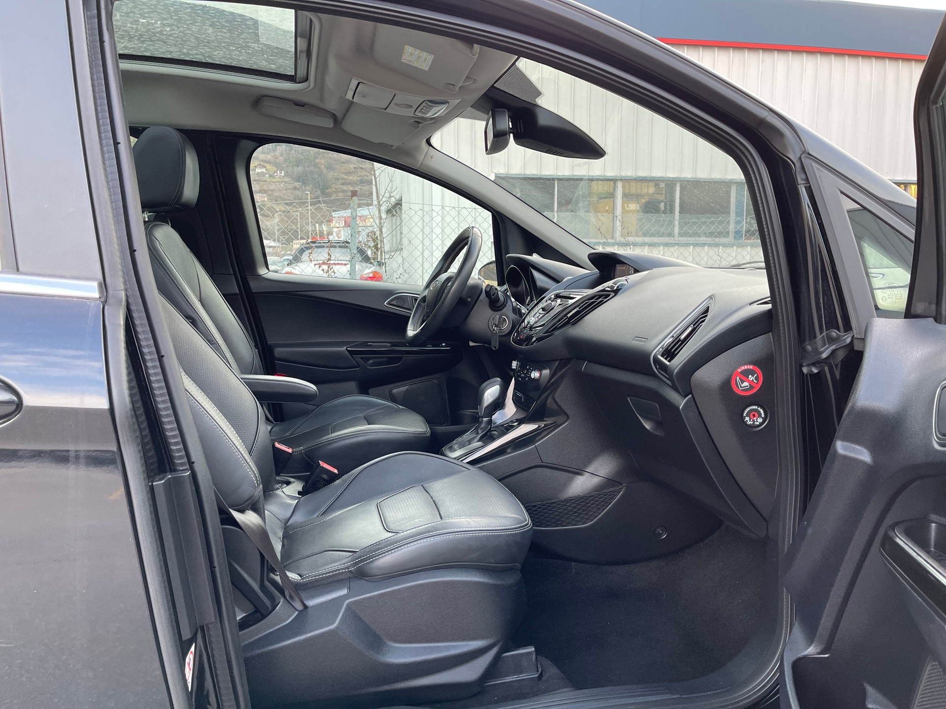 FORD B-Max 1.6 Ti-VCT Titanium PowerShift-image-24