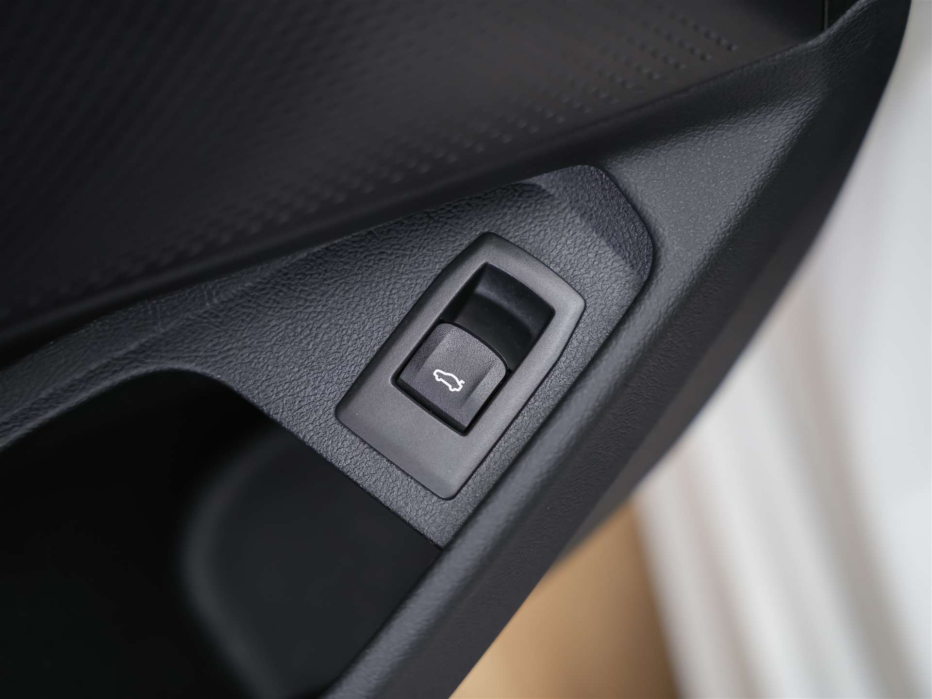 BMW M340i xDrive Touring Steptronic M Sport Pro *M-Sportfahrwerk*Keyless-Go*Adaptive LED*-image-24