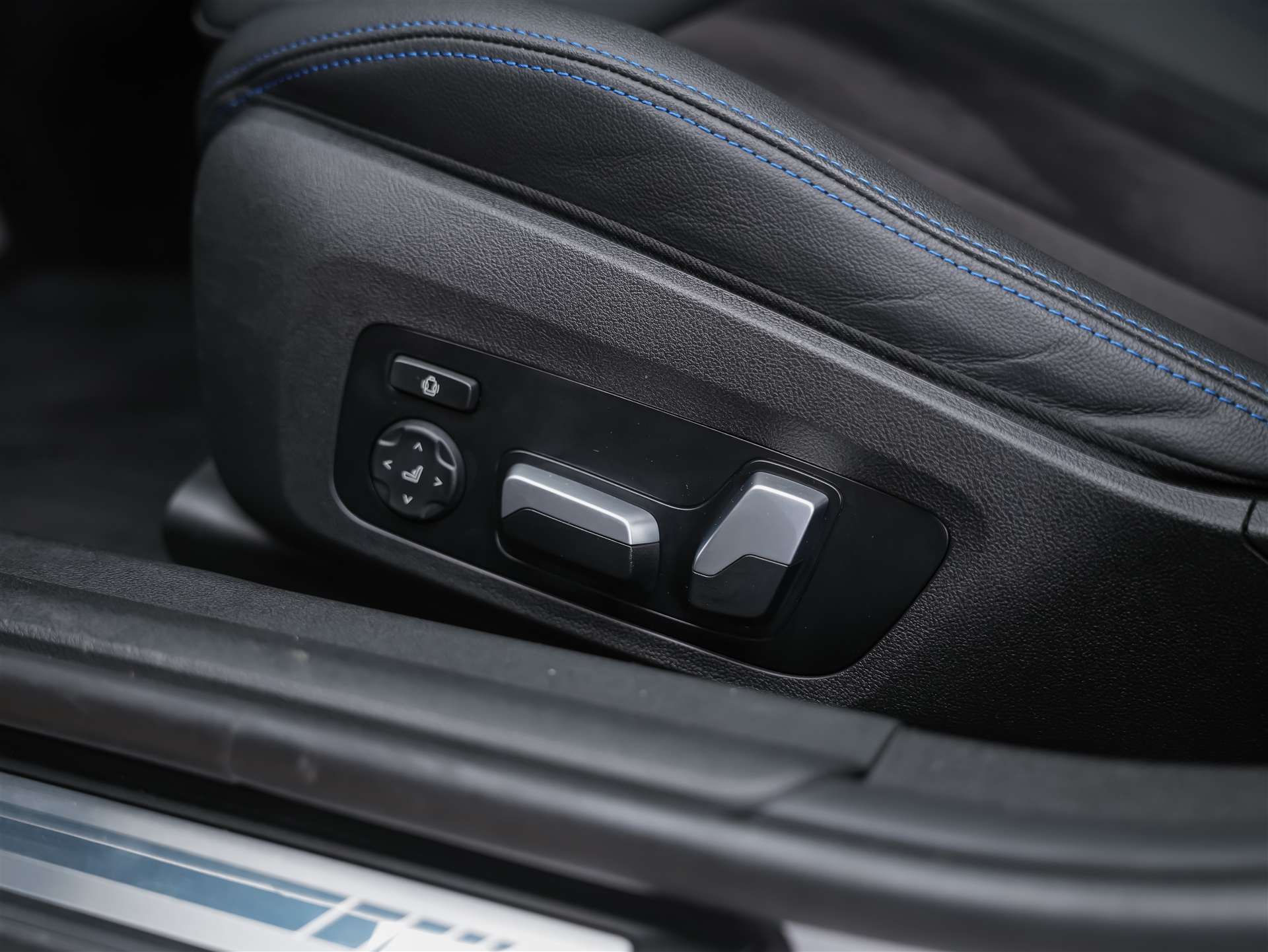 BMW M340i xDrive Touring Steptronic M Sport Pro *M-Sportfahrwerk*Keyless-Go*Adaptive LED*-image-25
