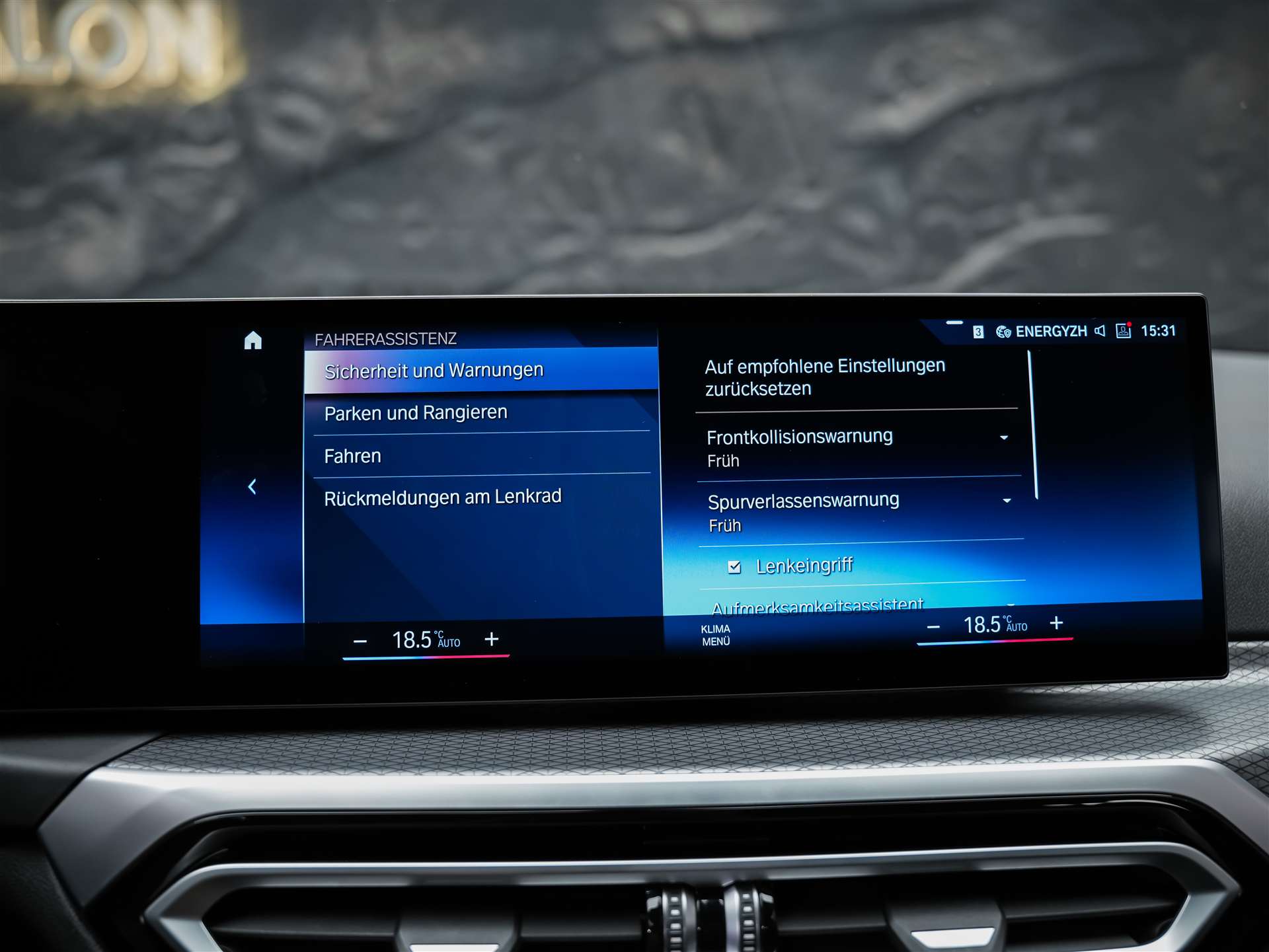 BMW M340i xDrive Touring Steptronic M Sport Pro *M-Sportfahrwerk*Keyless-Go*Adaptive LED*-image-32