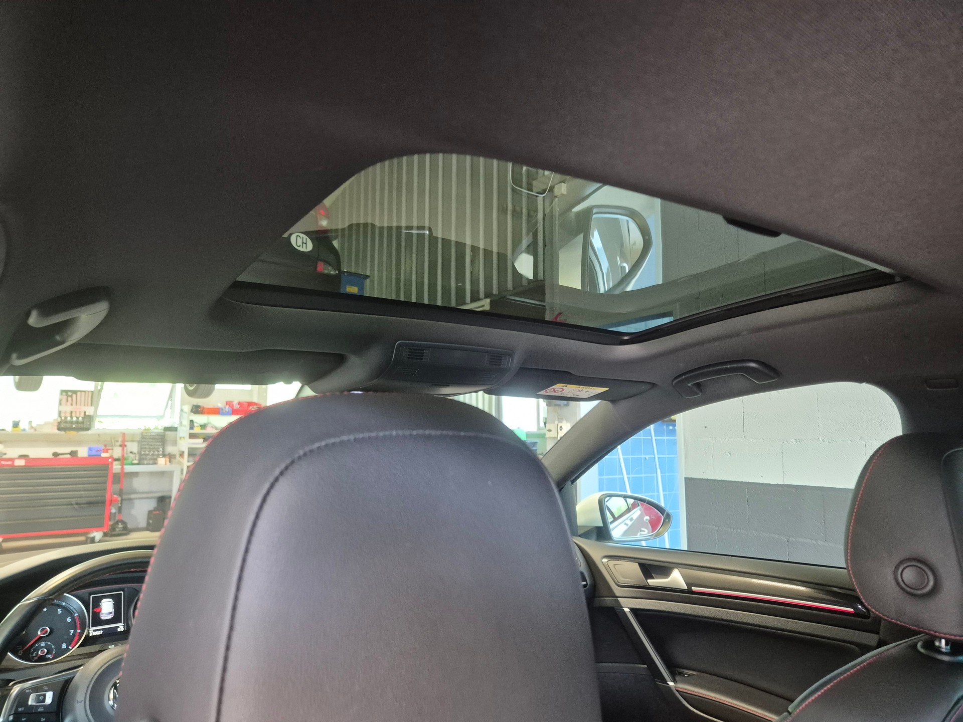VW 2.0 TSI GTI Performance DSG-image-5