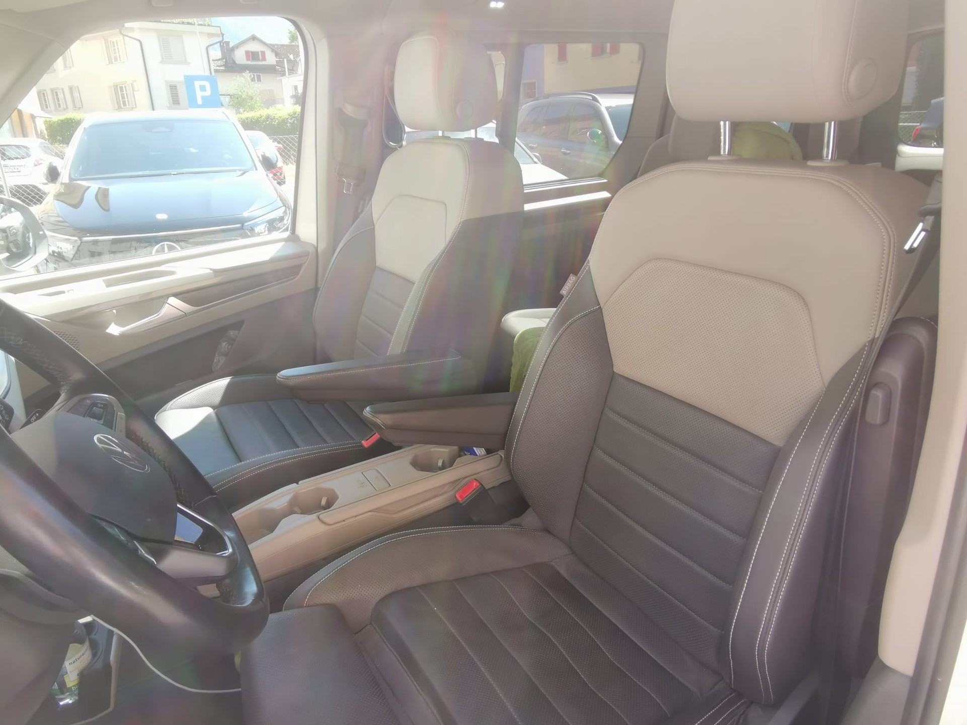 VW 2.0 TDI Style Liberty DSG-image-3