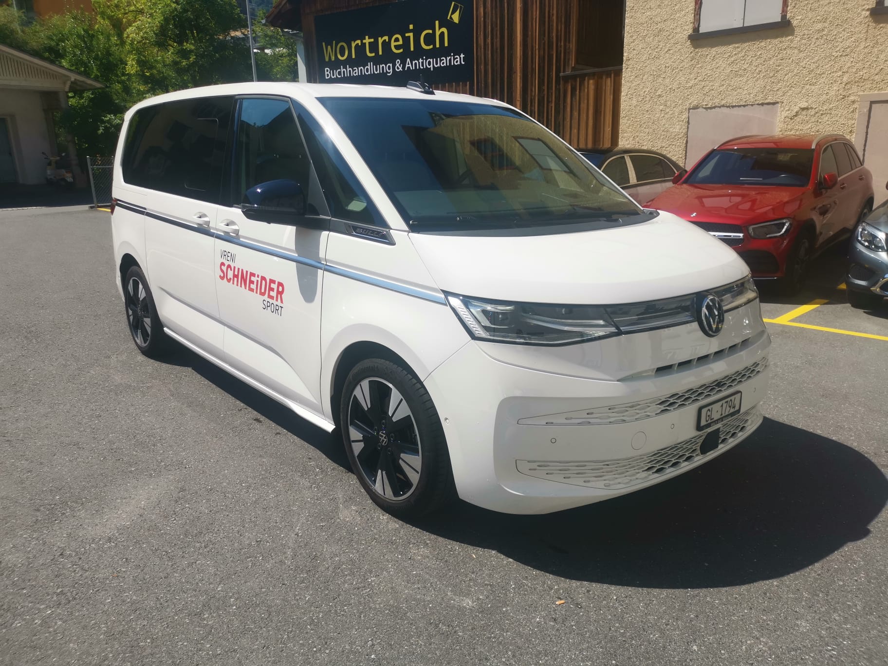 VW 2.0 TDI Style Liberty DSG-image-0