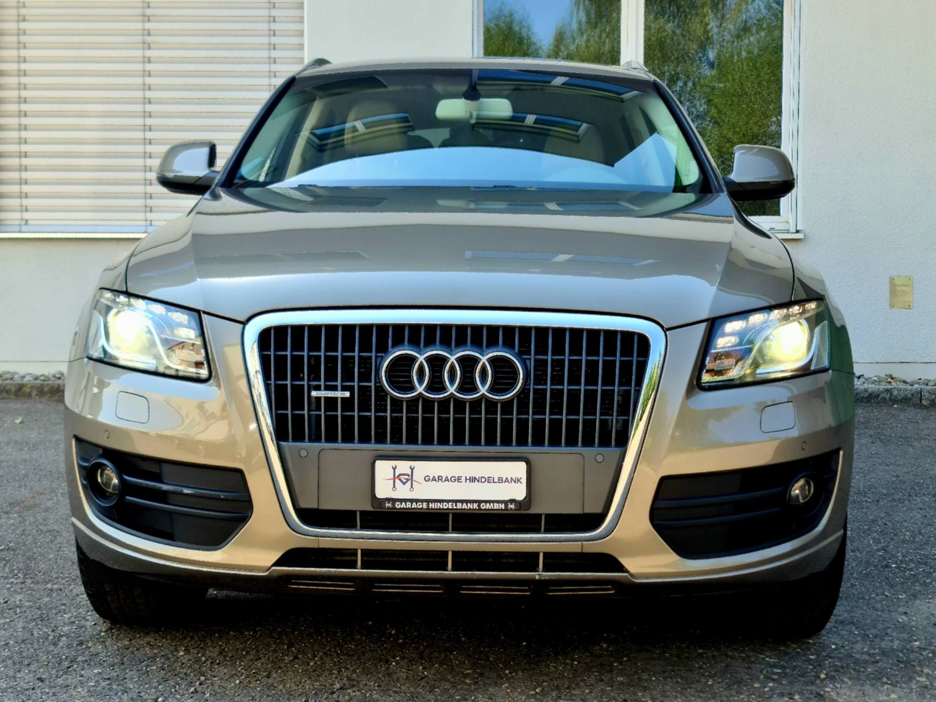 AUDI Q5 2.0 TFSI quattro S-tronic-image-3
