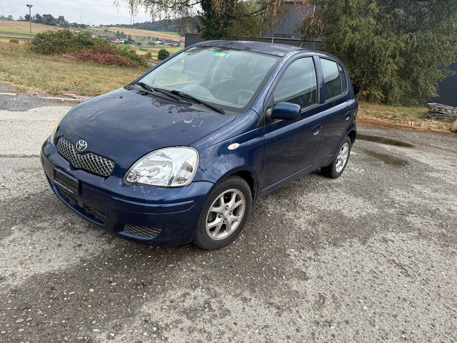 TOYOTA Yaris 1.3 Linea Sol-image-2