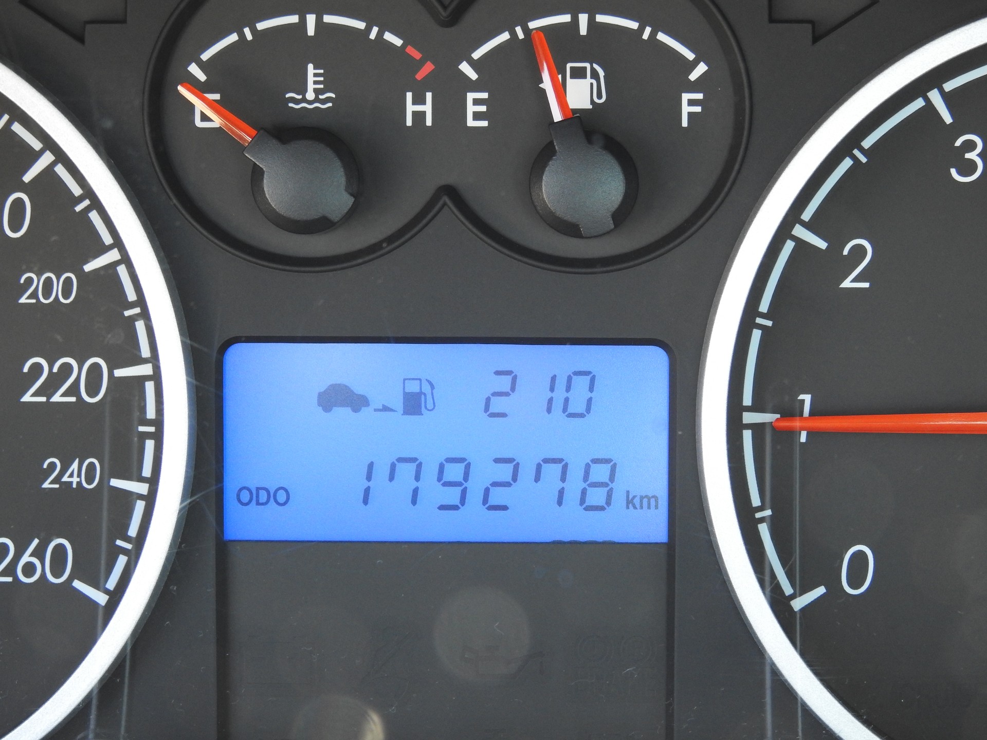 HYUNDAI Coupé 2.0 16V CVVT FX-image-20