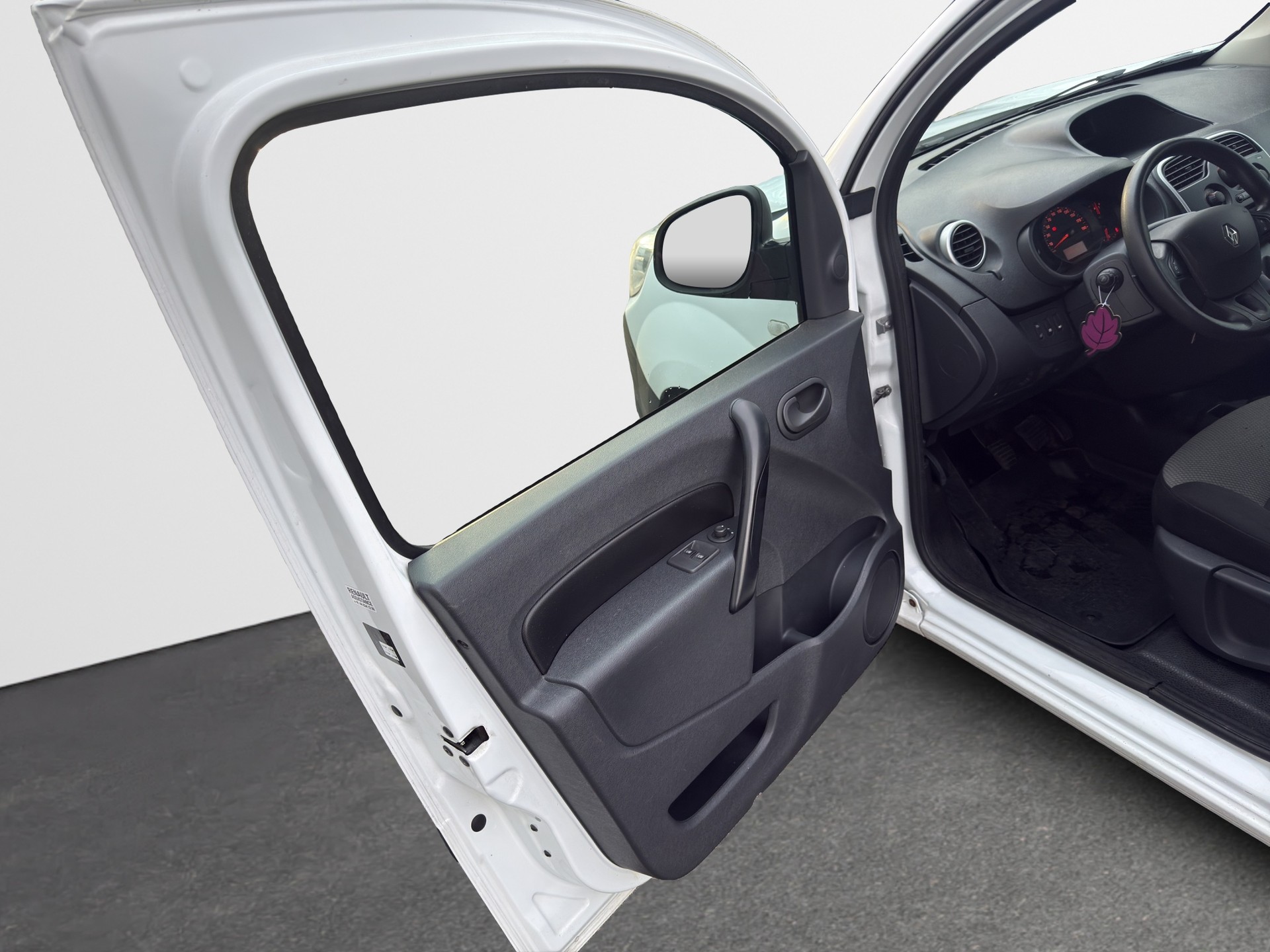 RENAULT Kangoo Medium dCi 90 ENERGY Business-image-11