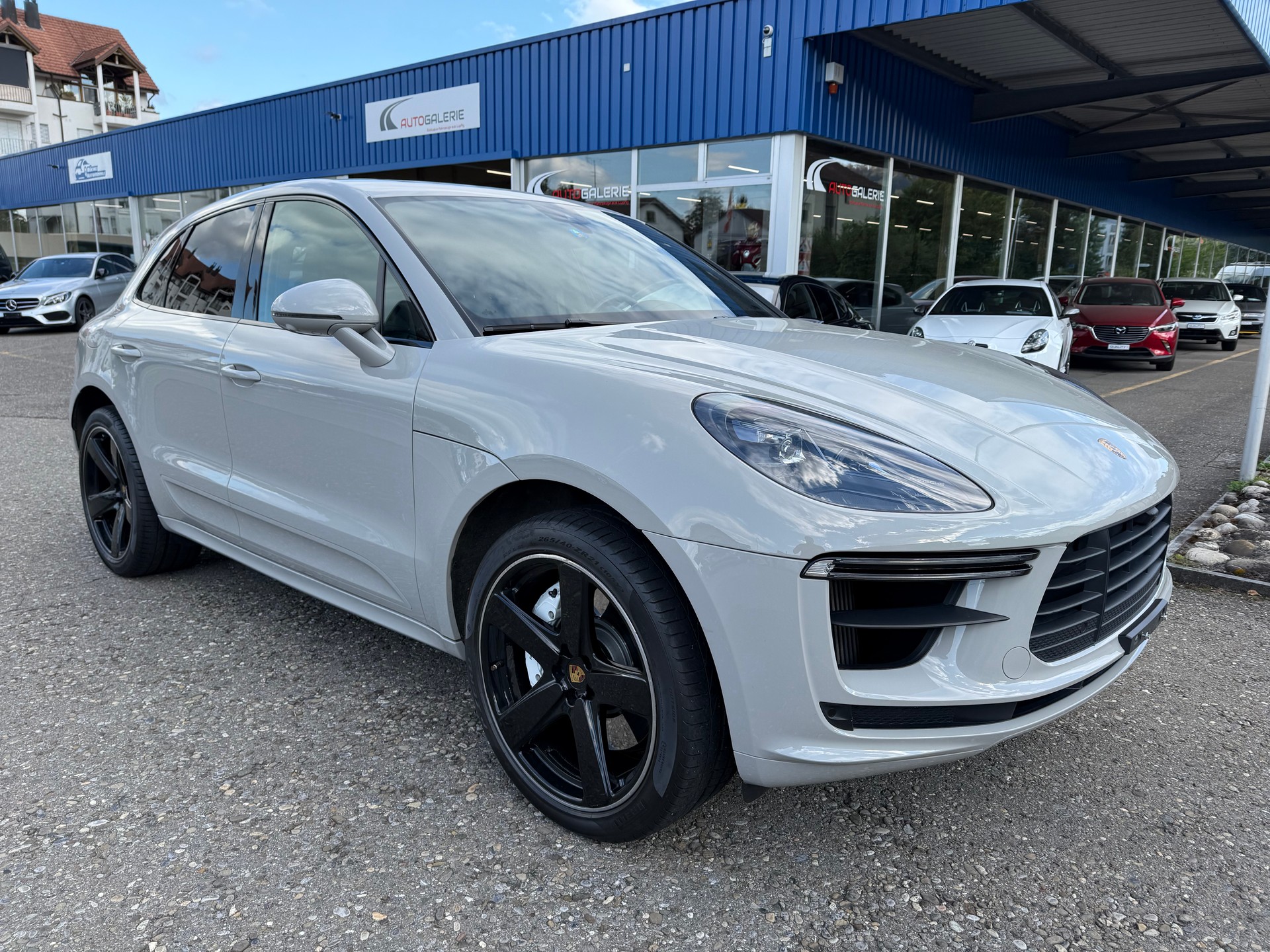PORSCHE Macan Turbo PDK-image-0