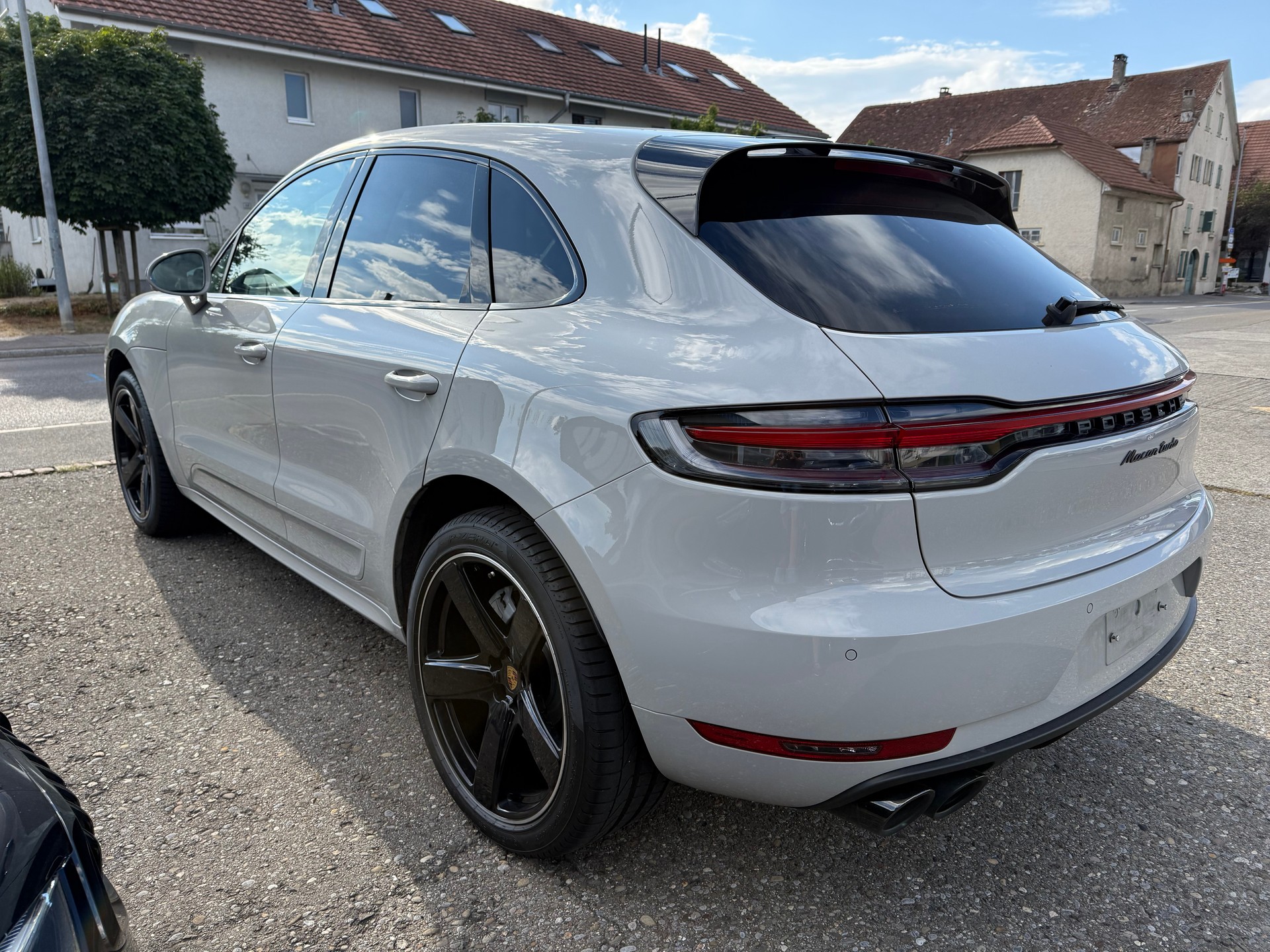 PORSCHE Macan Turbo PDK-image-3