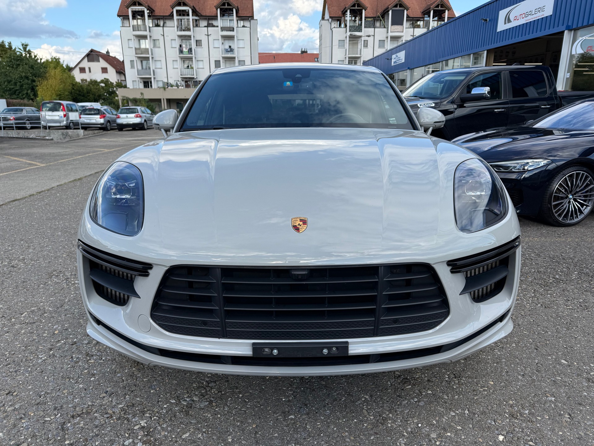 PORSCHE Macan Turbo PDK-image-1