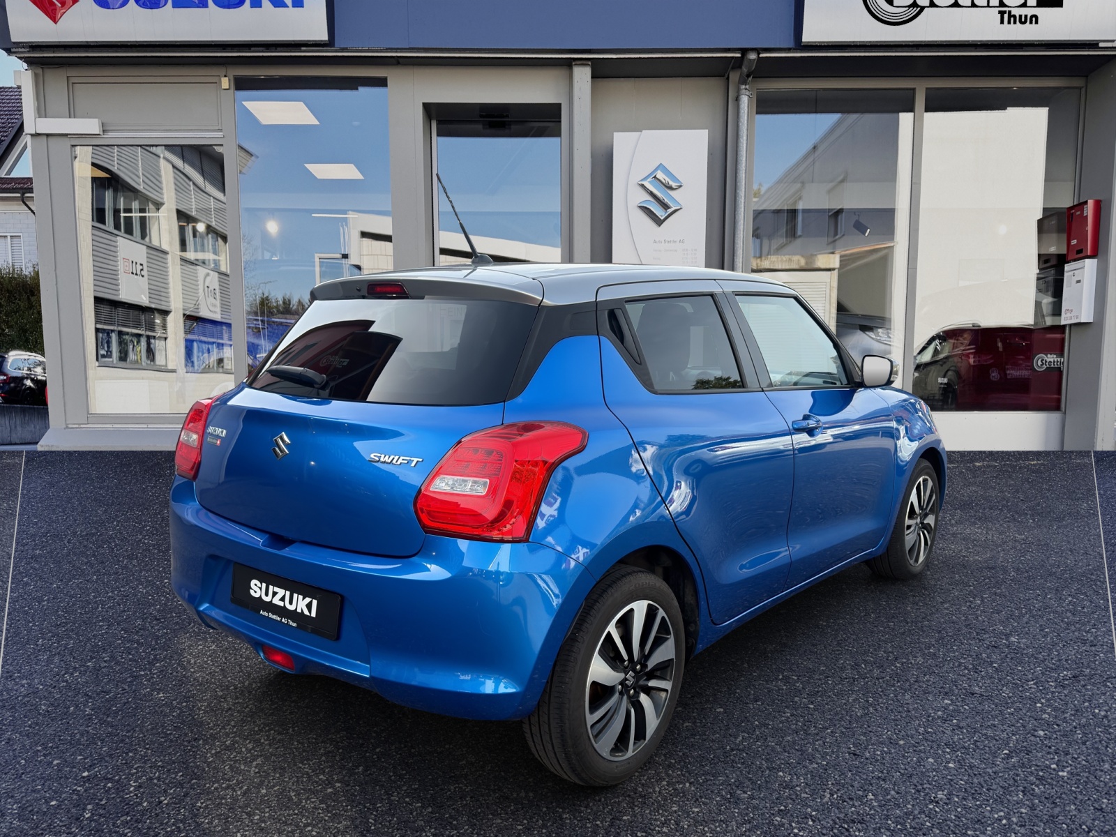 SUZUKI Swift 1.0 12V Compact Top Automatic-image-5