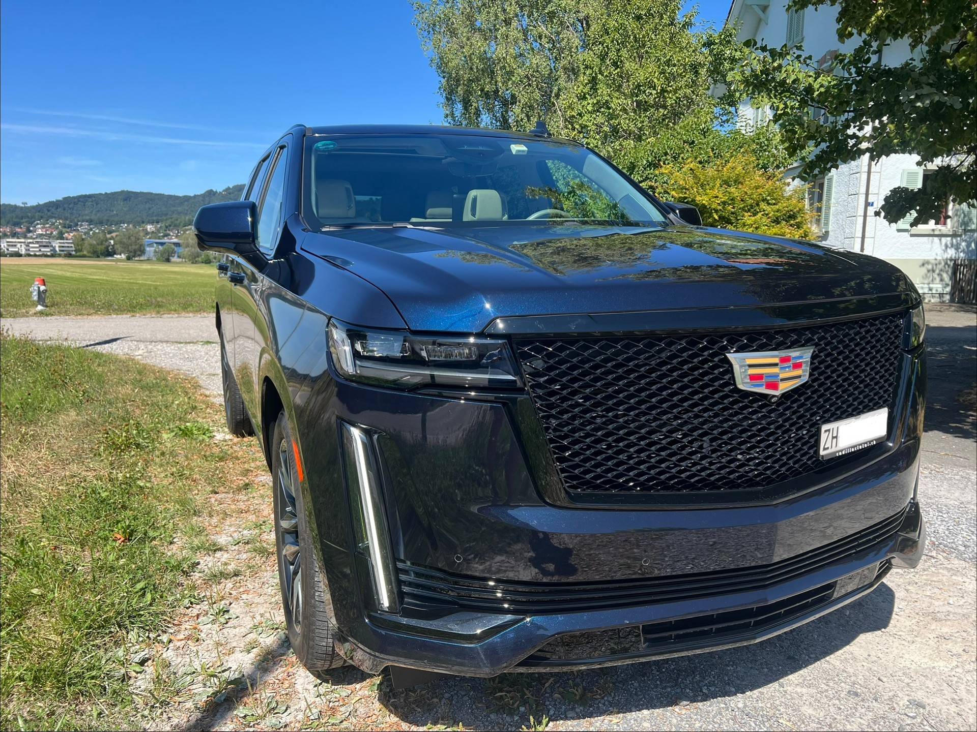 CADILLAC Sport Platinum 6.2 V8 AWD-image-0