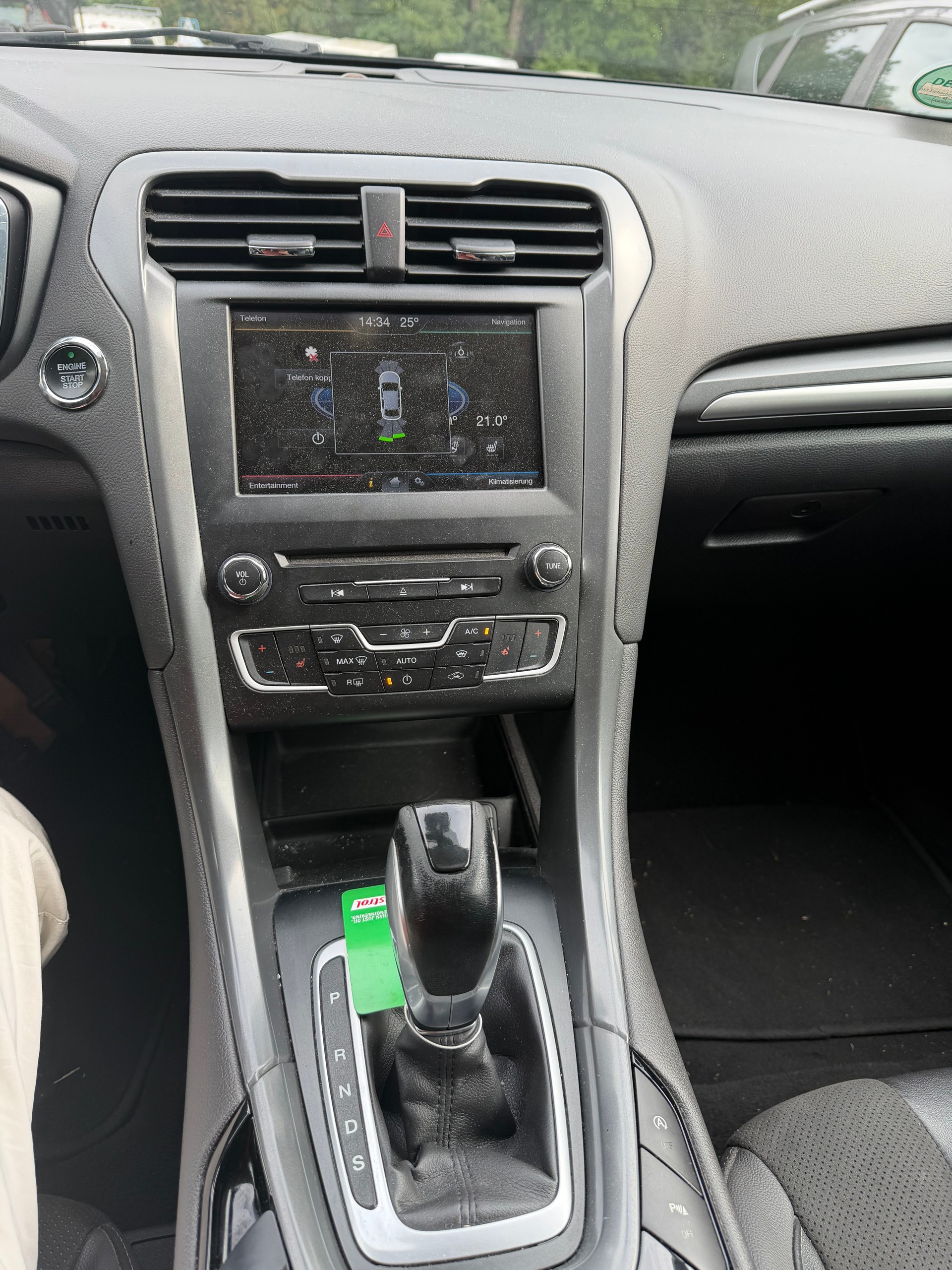 FORD Mondeo 2.0 EcoBoost SCTi Titanium Automatic-image-12