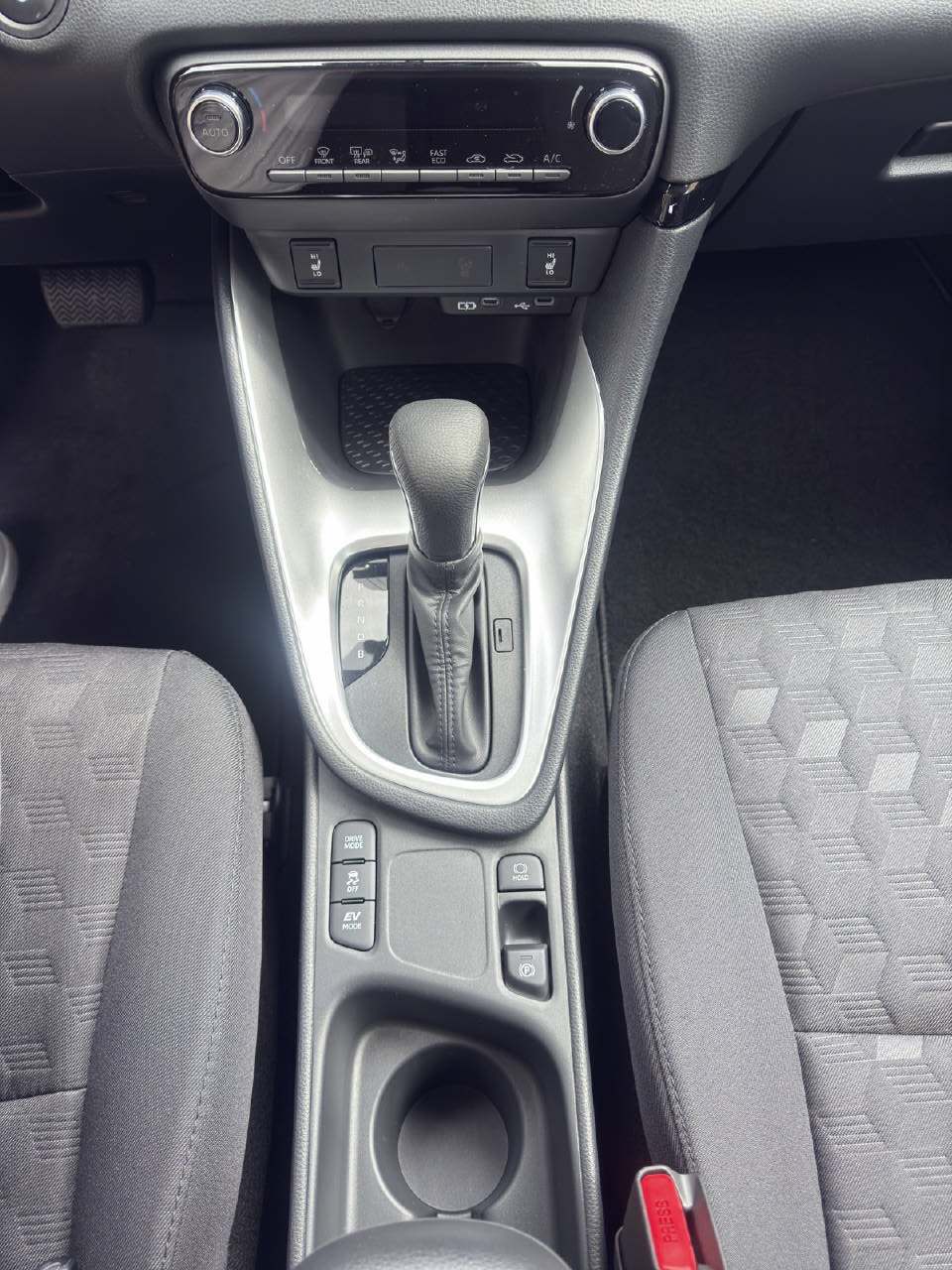MAZDA 2 1.5 Hybrid 116 PS Exclusive-Line-image-12