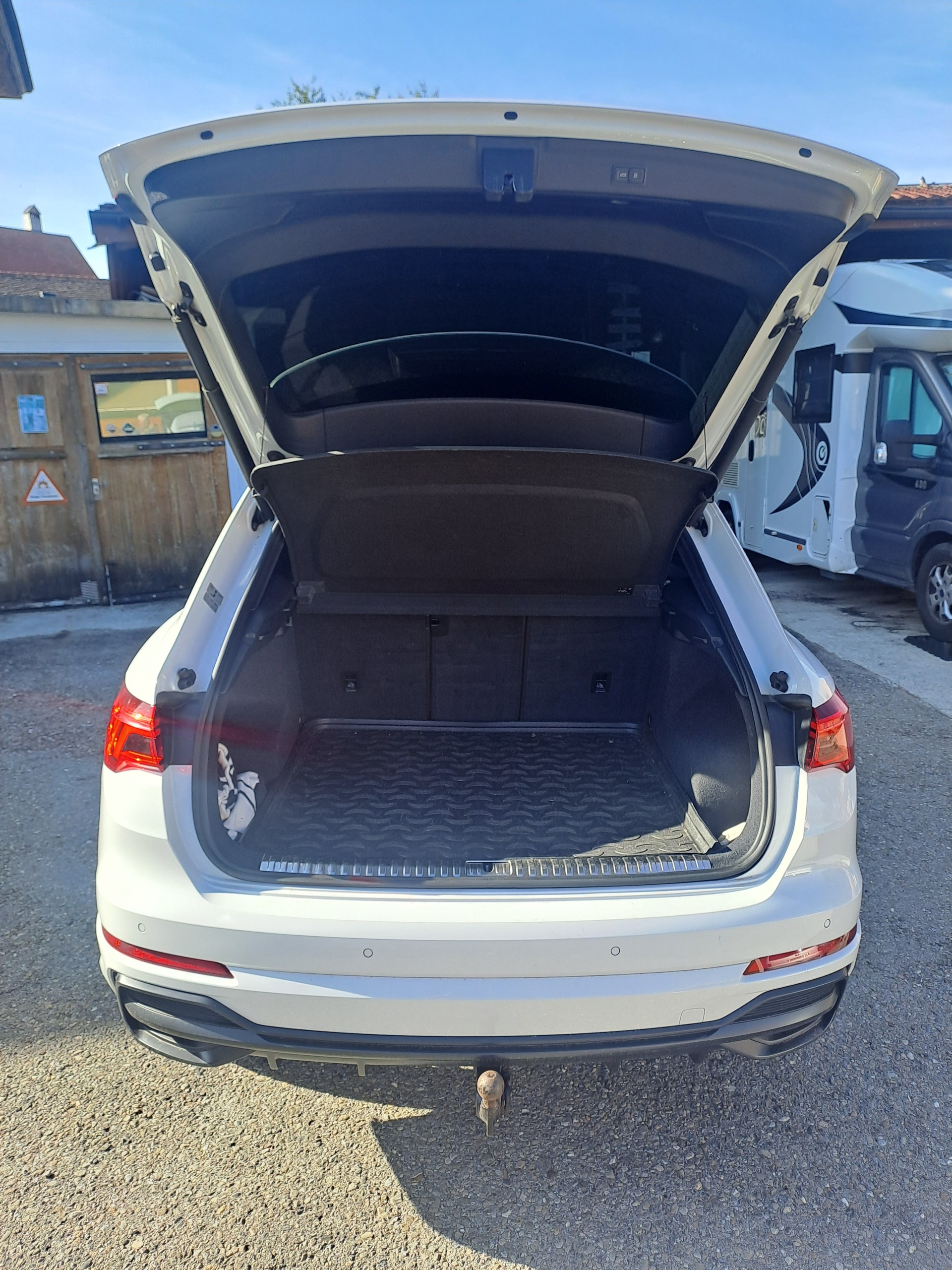 AUDI 2.0 40 TFSI S line quattro S-Tronic-image-1