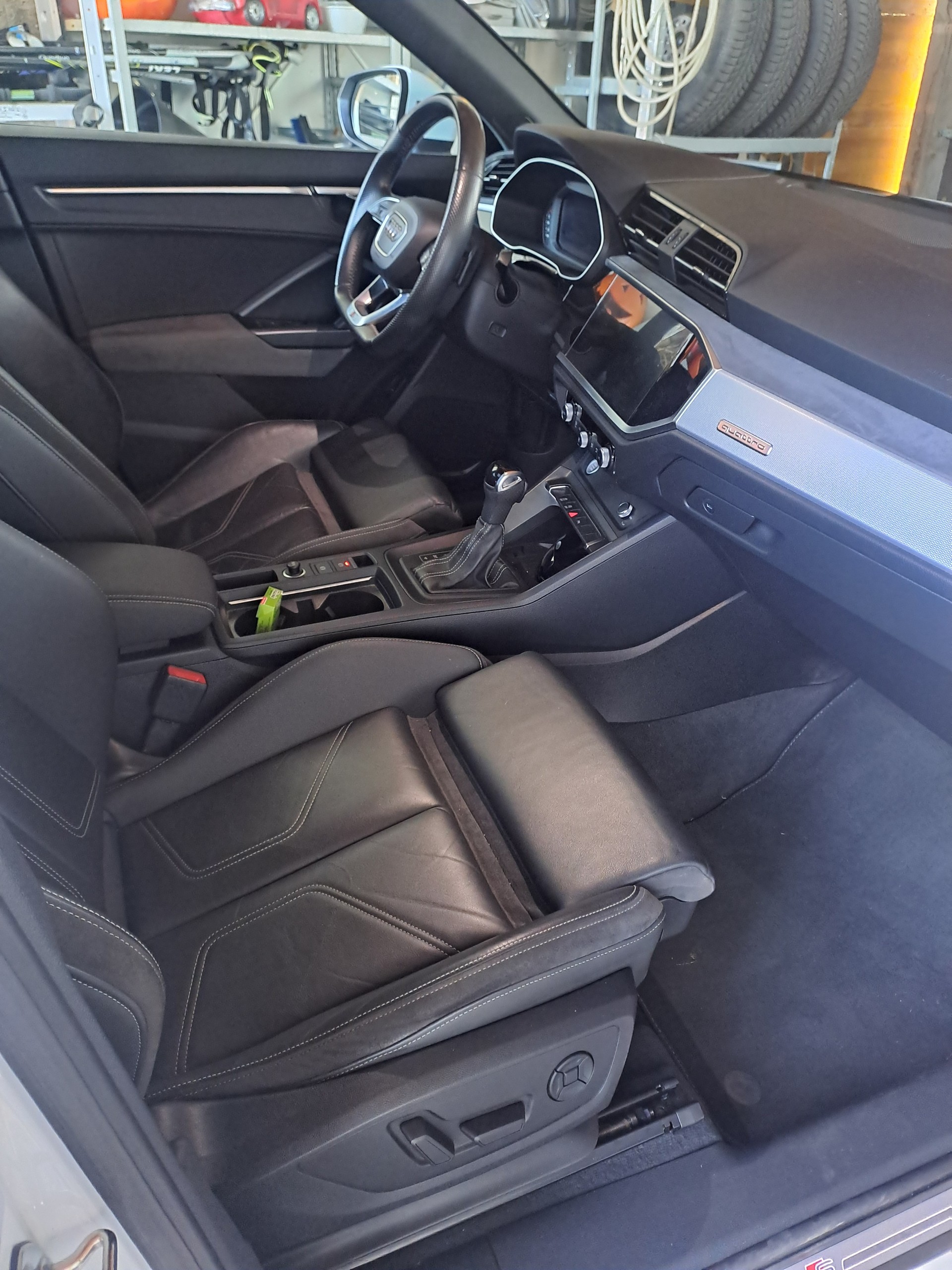 AUDI 2.0 40 TFSI S line quattro S-Tronic-image-2
