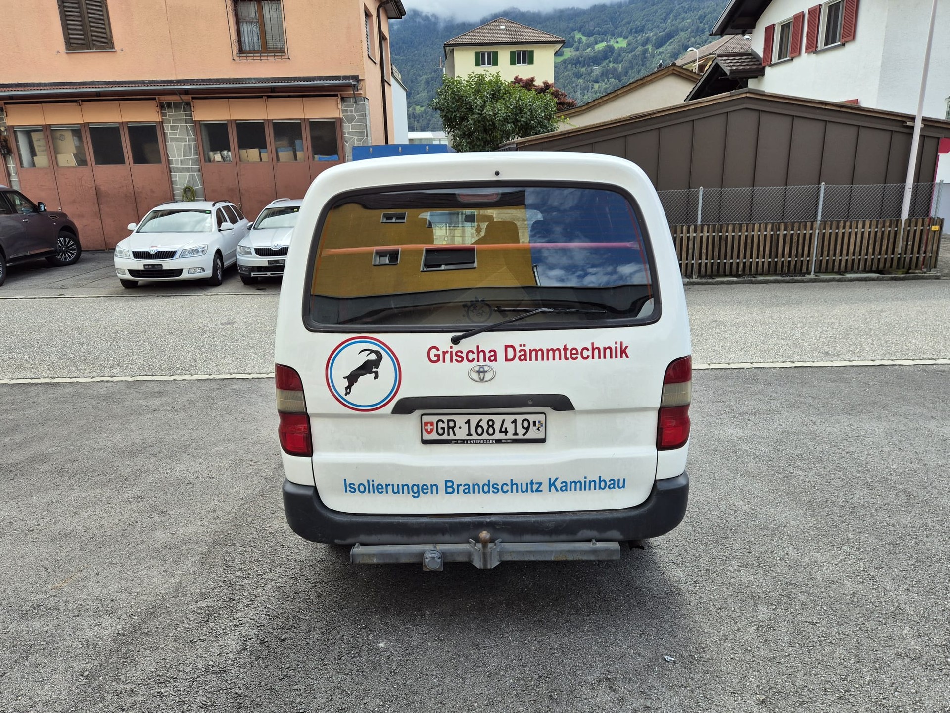 TOYOTA Hiace D-4D 4WD Kombi-image-6
