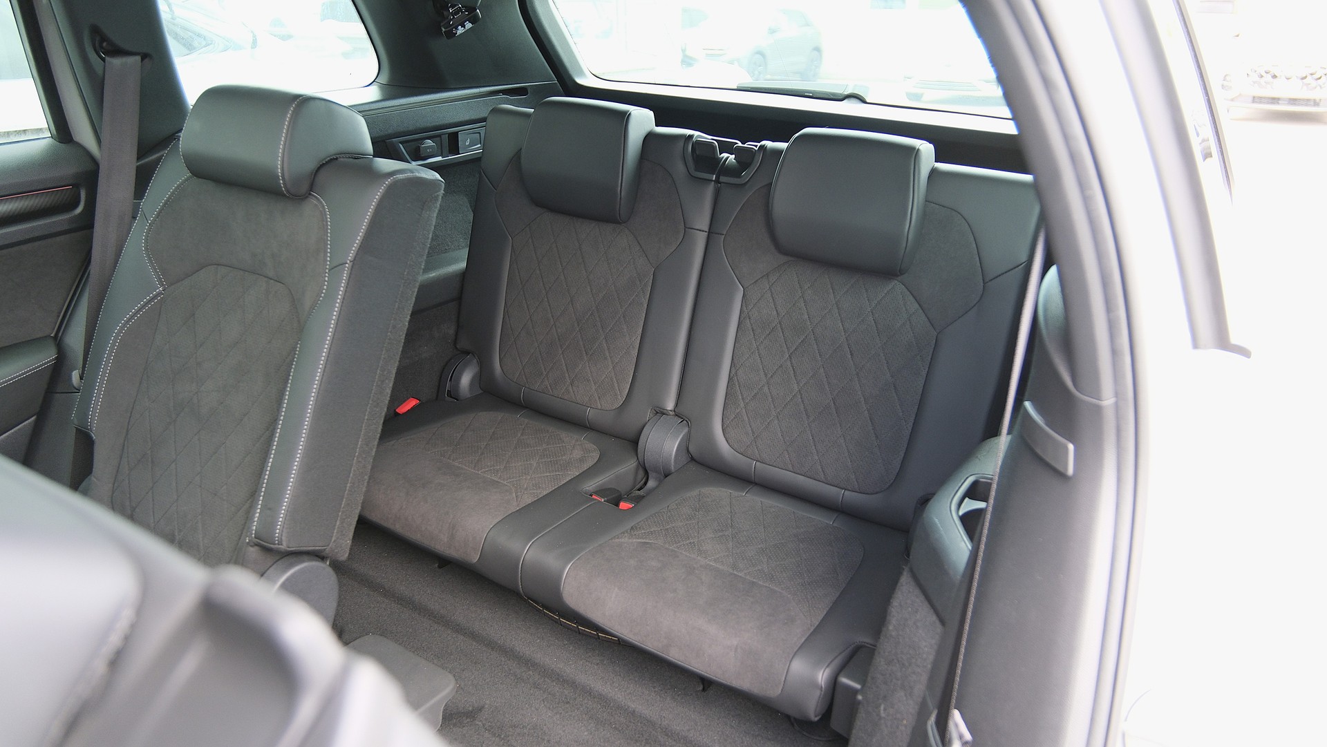 SKODA Kodiaq 2.0 TSI 4x4 SportLine-image-6